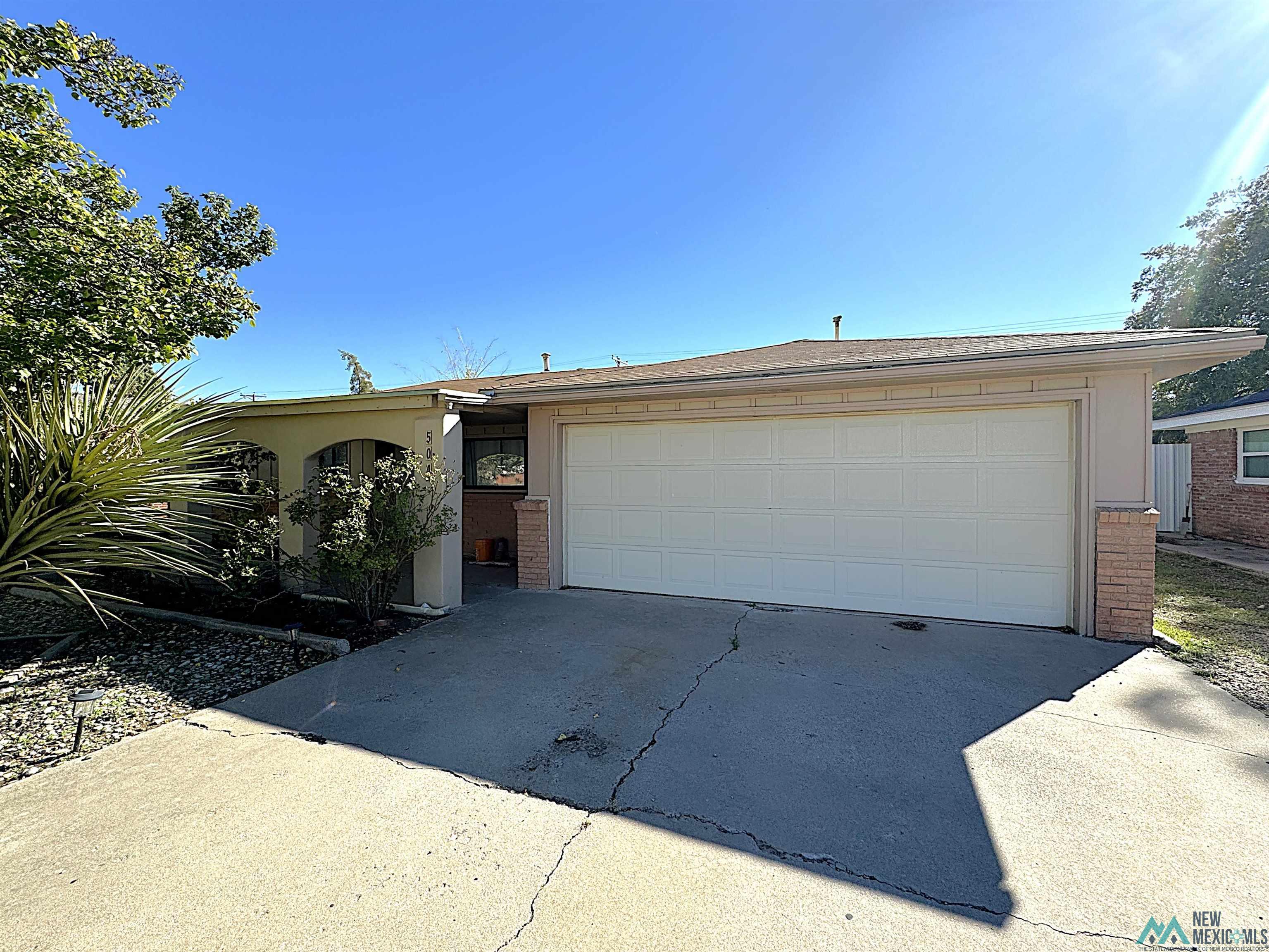 504 La Fonda Drive, Roswell, New Mexico image 2