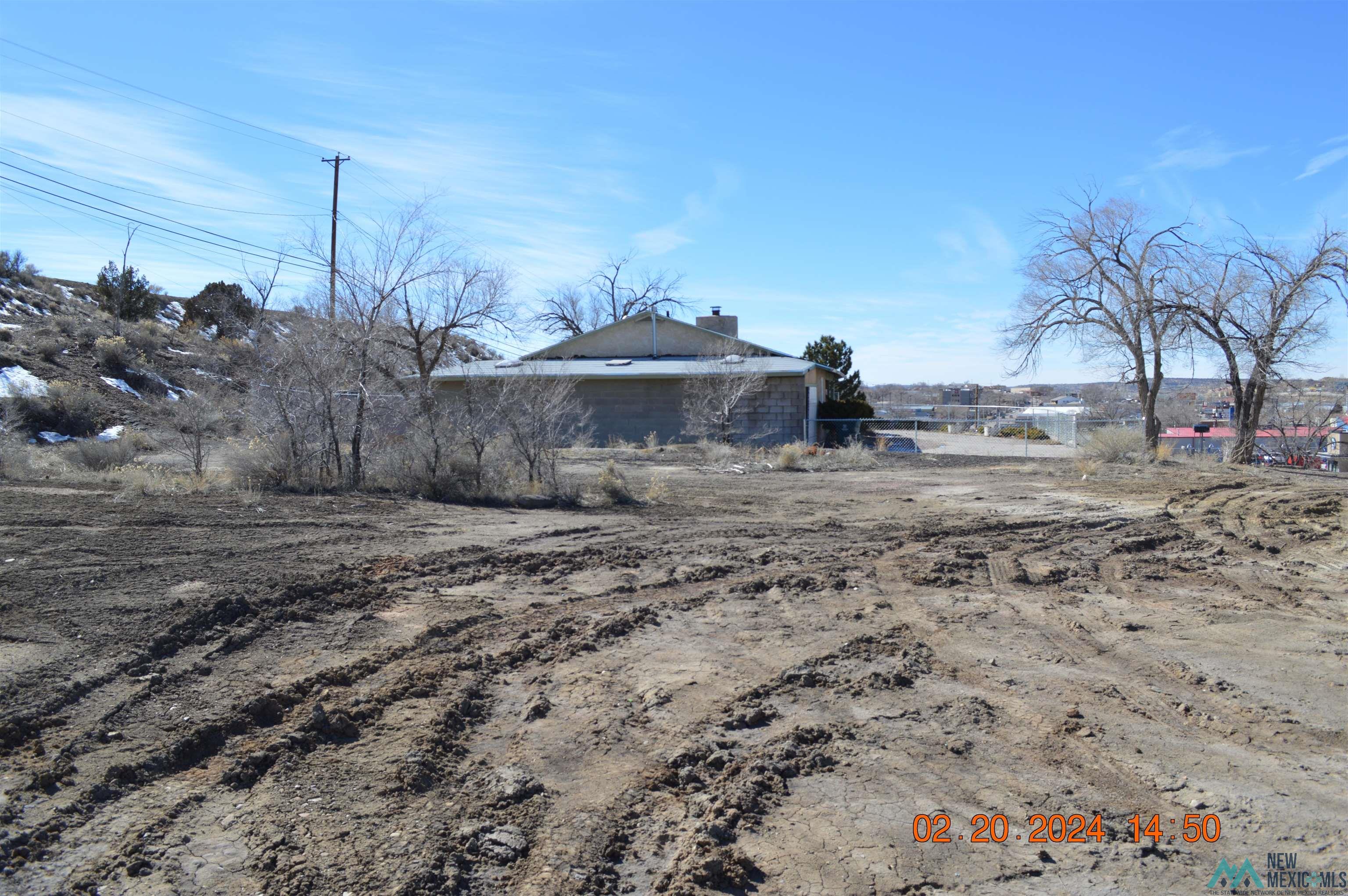 TBD E Aztec Avenue, Gallup, Texas image 1