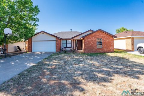 Homes For Sale - 2221 Country Drive<br/> Clovis, NM 88101