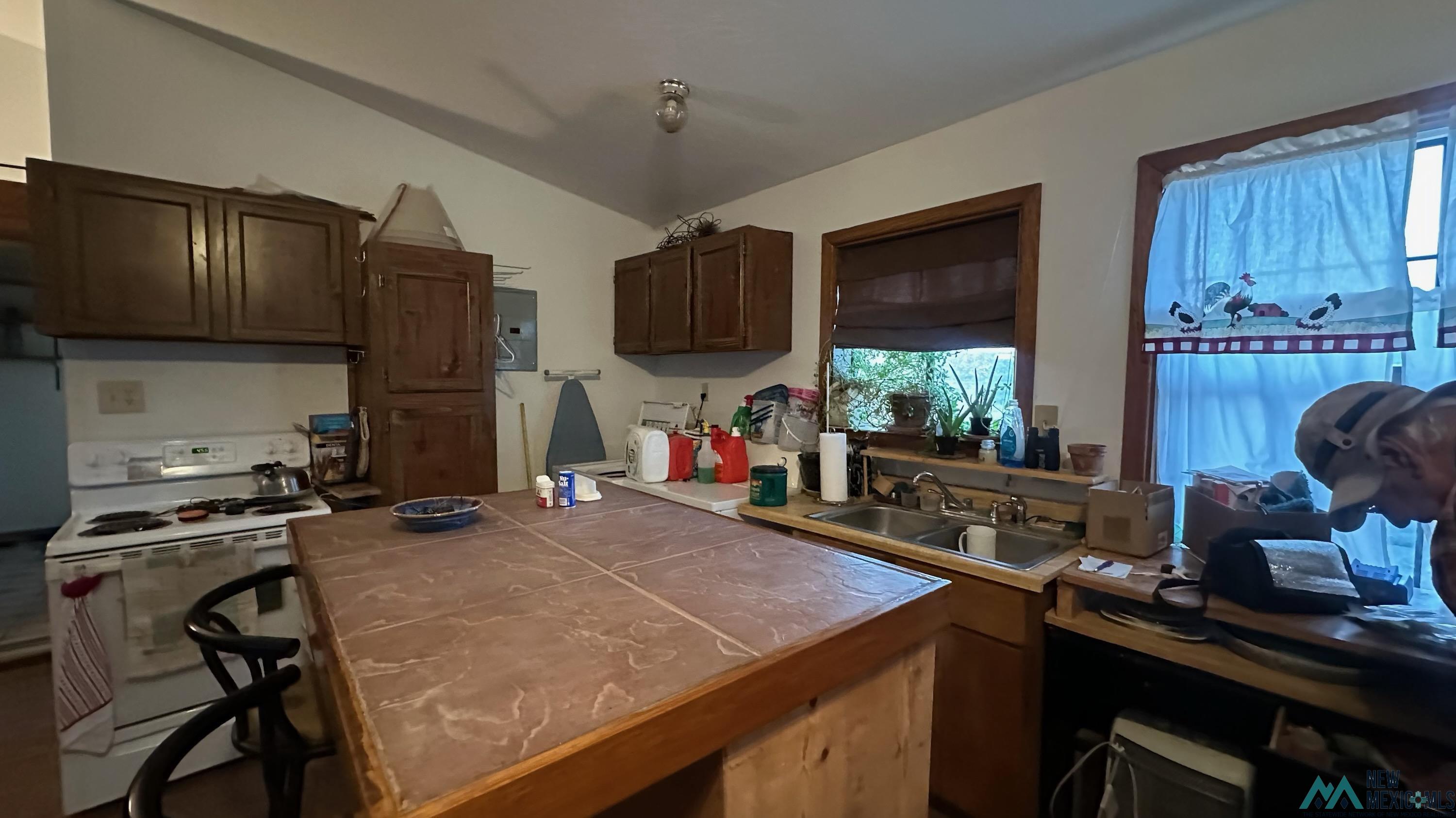 231 Las Palomas Road, Williamsburg, Texas image 19