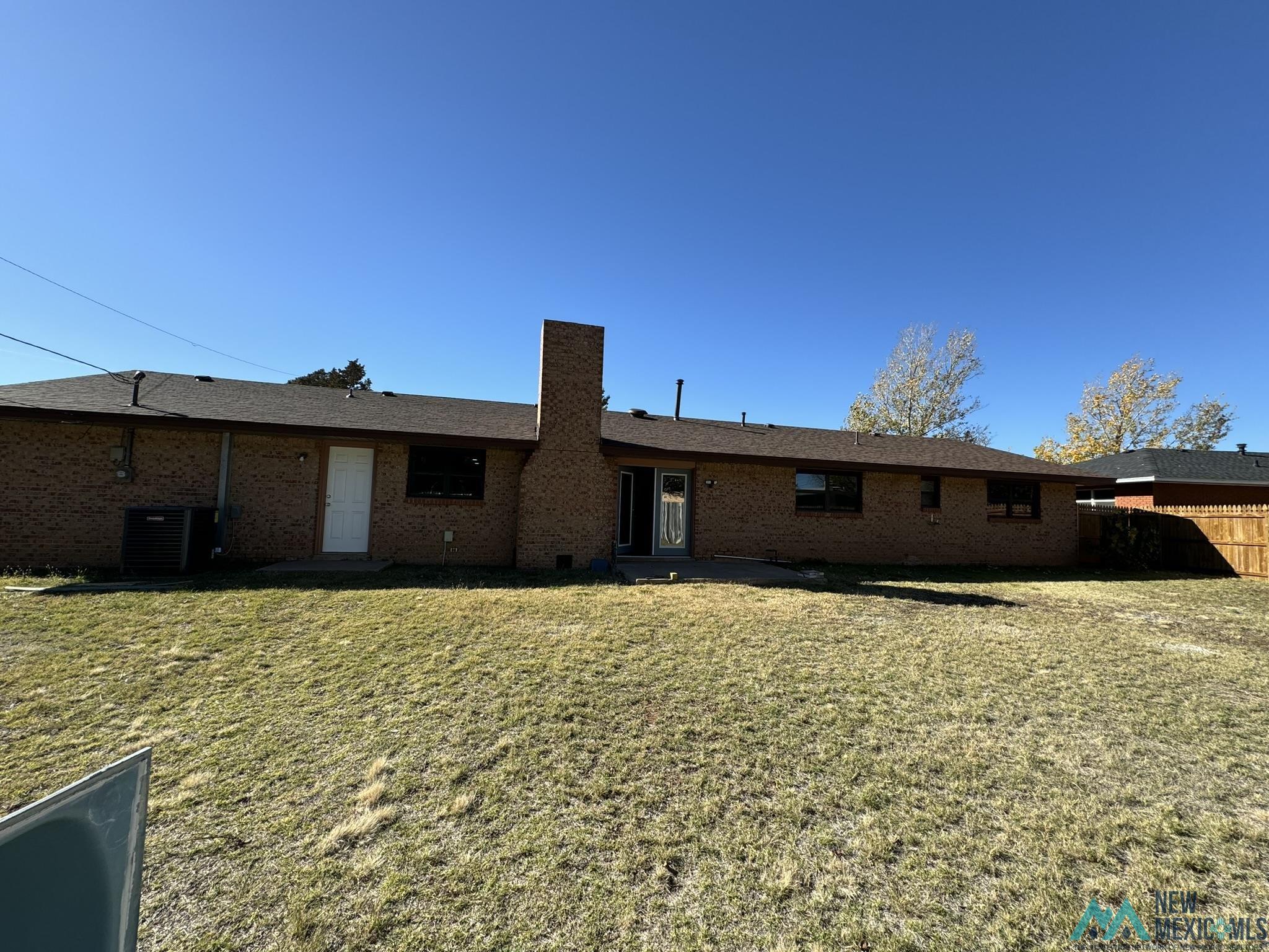 1201 W Yucca Drive, Clovis, Texas image 7