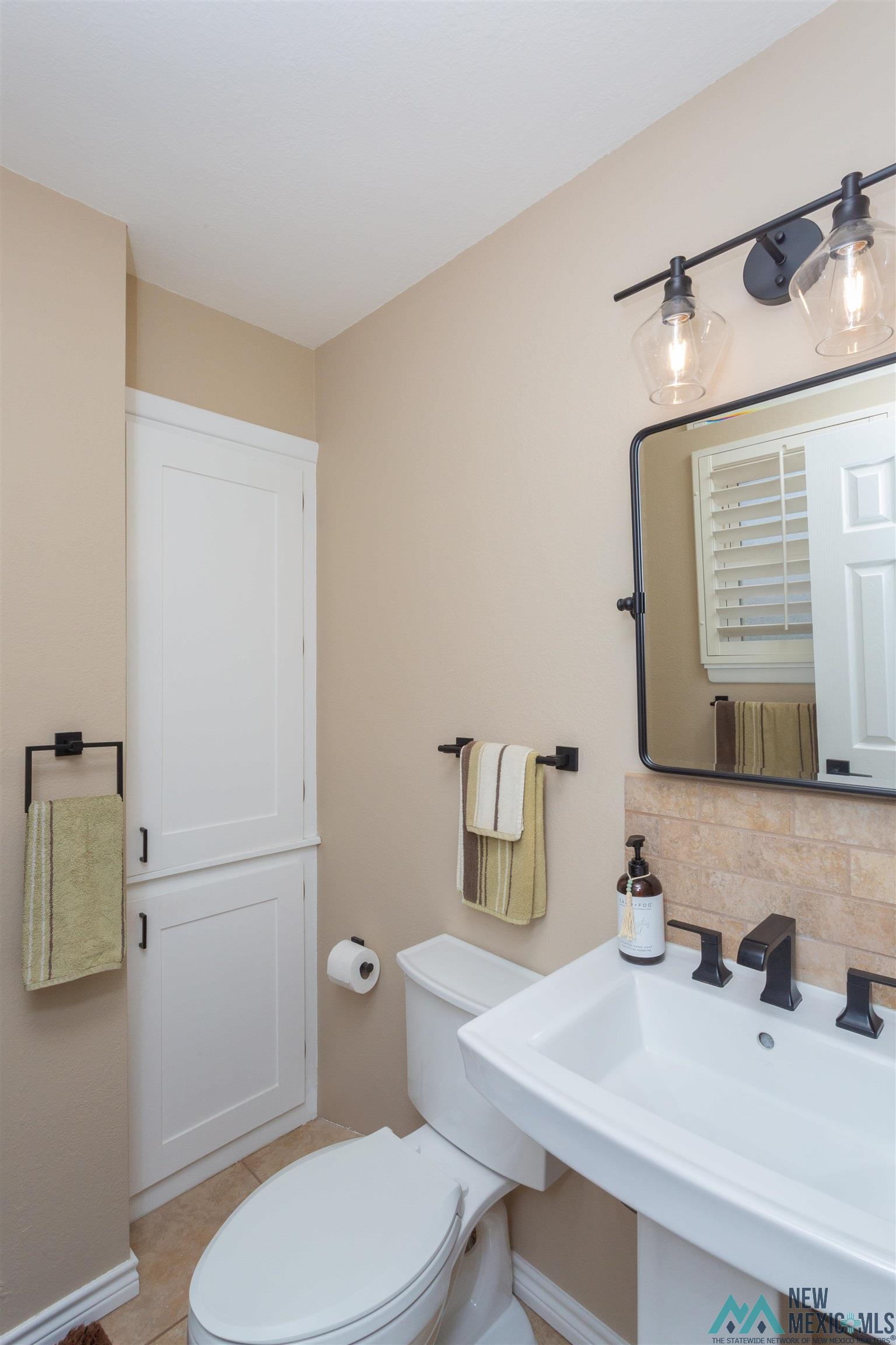 200 Calle Del Sol Rd, Roswell, Texas image 35