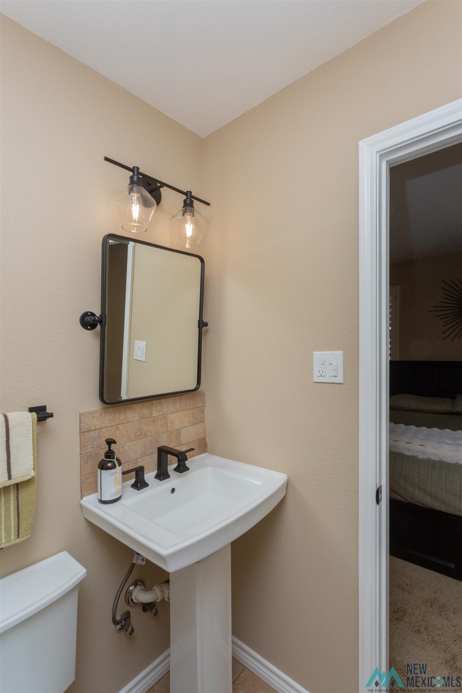 200 Calle Del Sol Rd, Roswell, Texas image 36