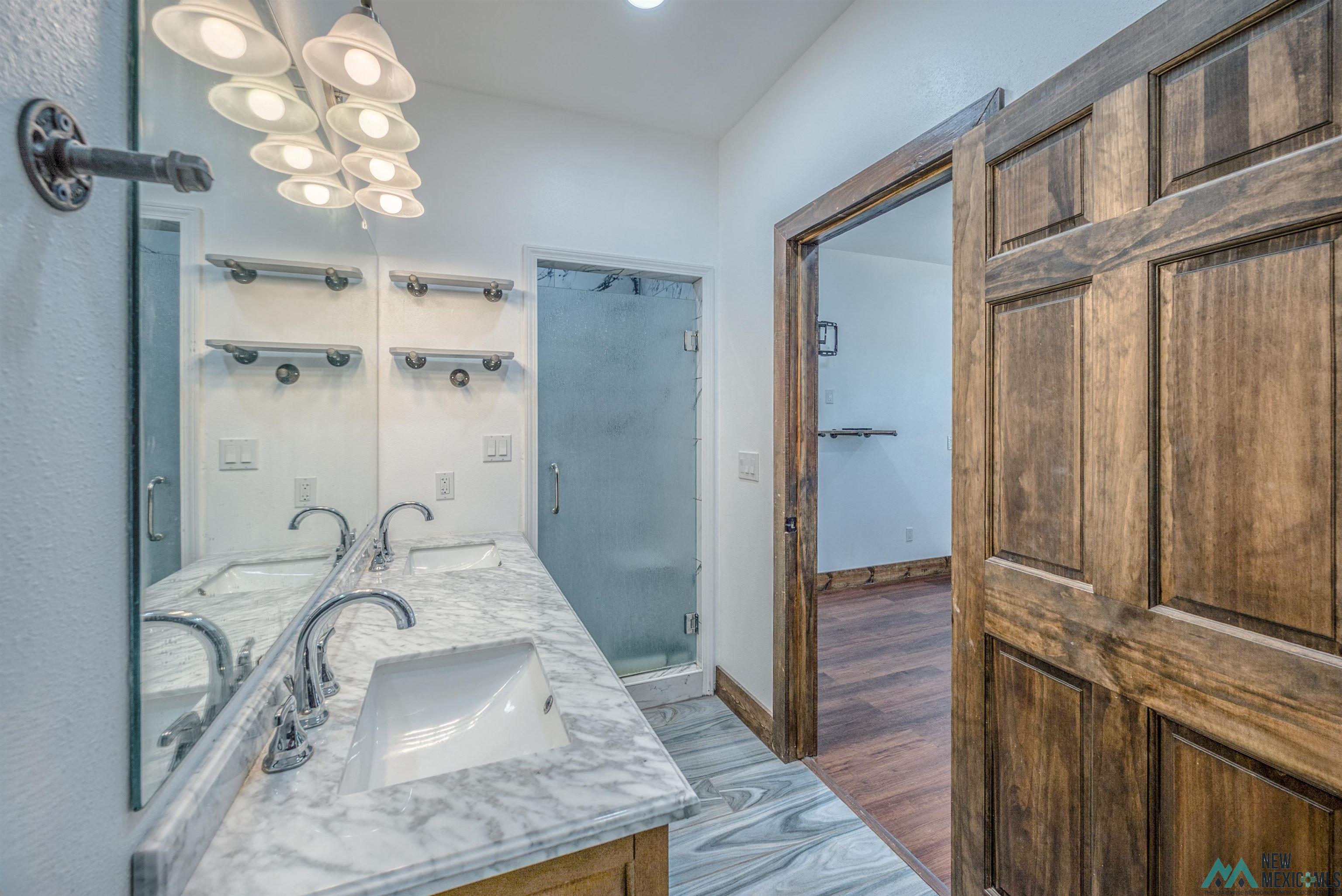 Roswell, New Mexico 88201, United States, 5 Bedrooms Bedrooms, ,5 BathroomsBathrooms,Residential,Active,225479