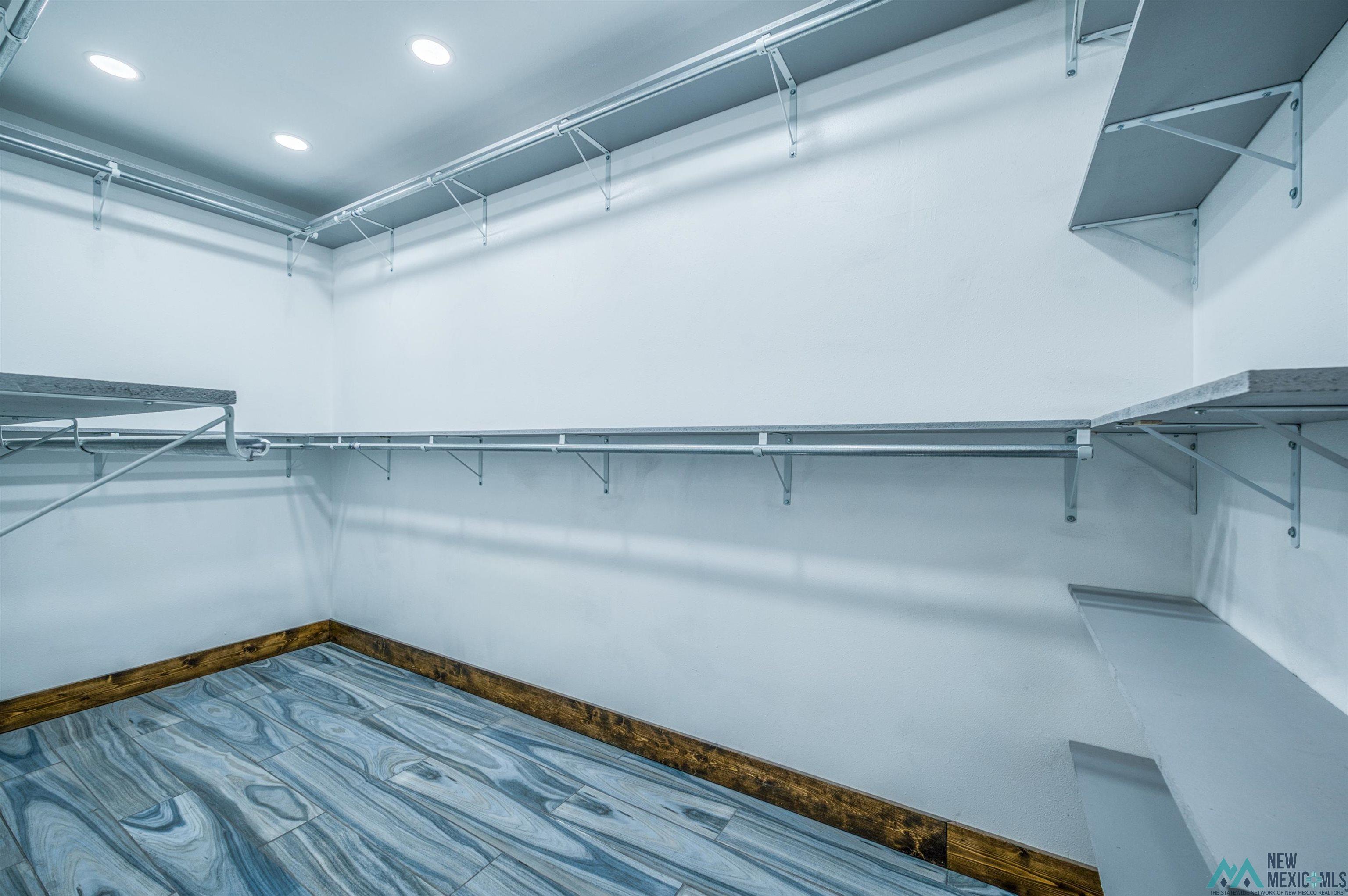 Roswell, New Mexico 88201, United States, 5 Bedrooms Bedrooms, ,5 BathroomsBathrooms,Residential,Active,225479