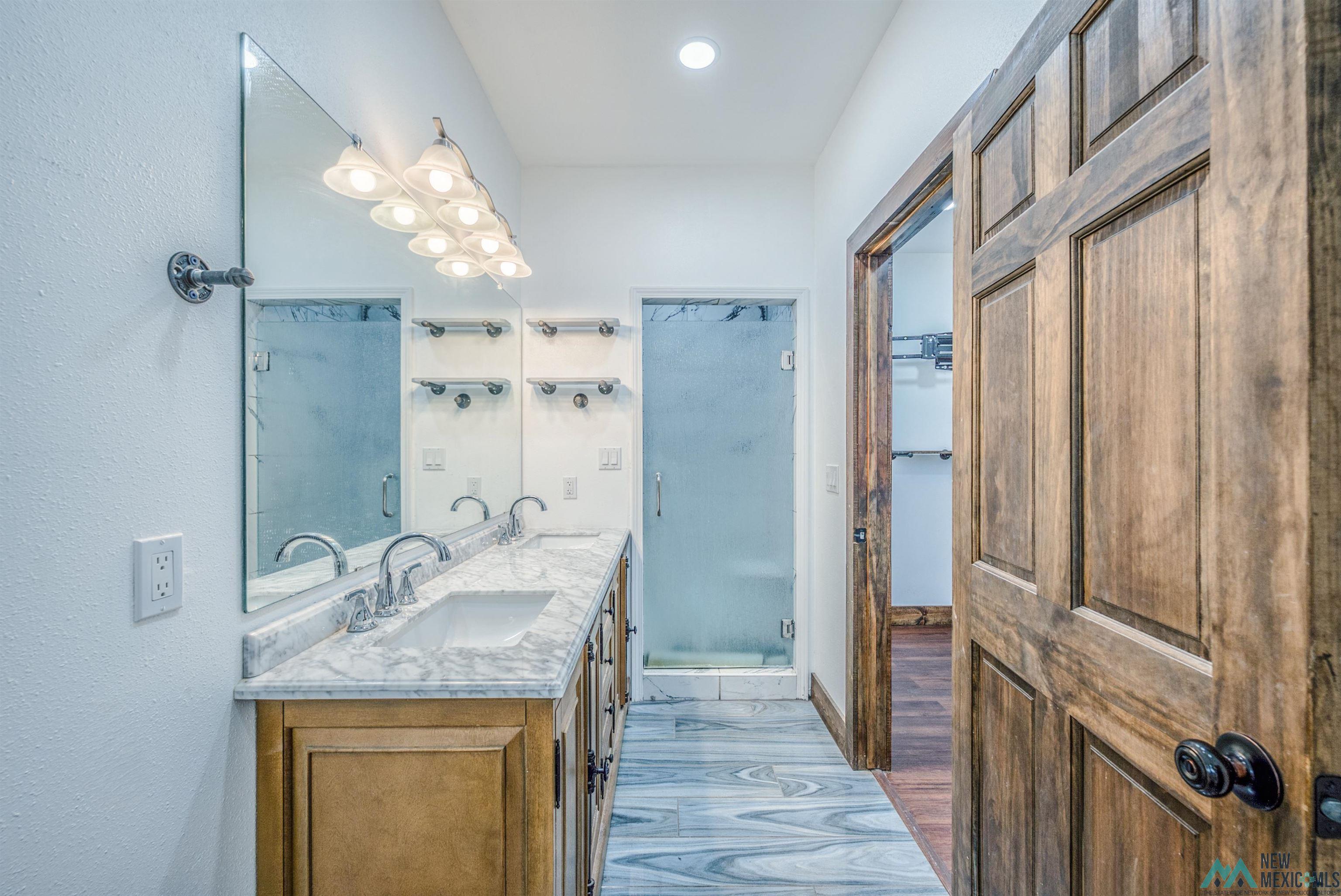 Roswell, New Mexico 88201, United States, 5 Bedrooms Bedrooms, ,5 BathroomsBathrooms,Residential,Active,225479