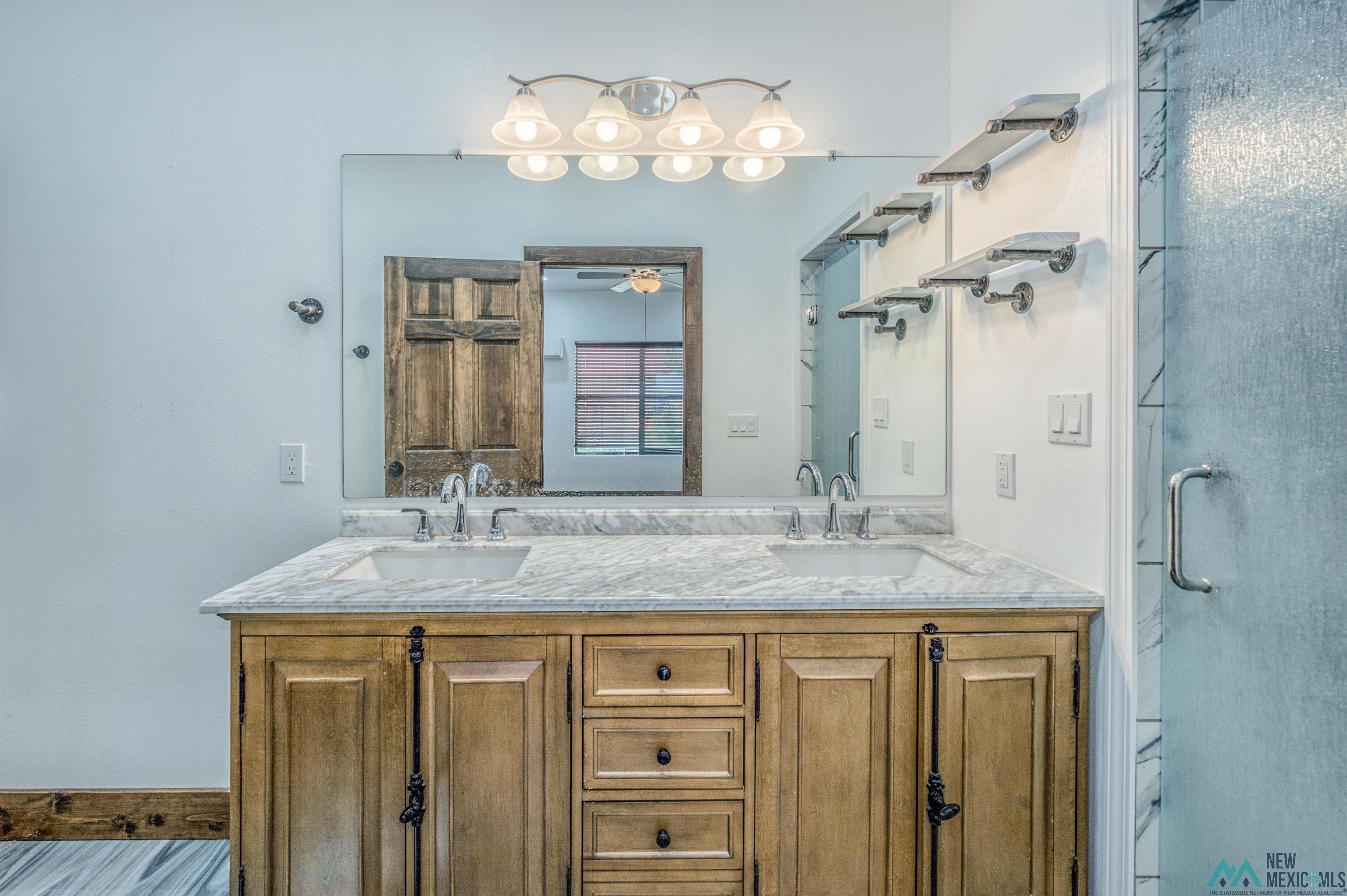 Roswell, New Mexico 88201, United States, 5 Bedrooms Bedrooms, ,5 BathroomsBathrooms,Residential,Active,225479