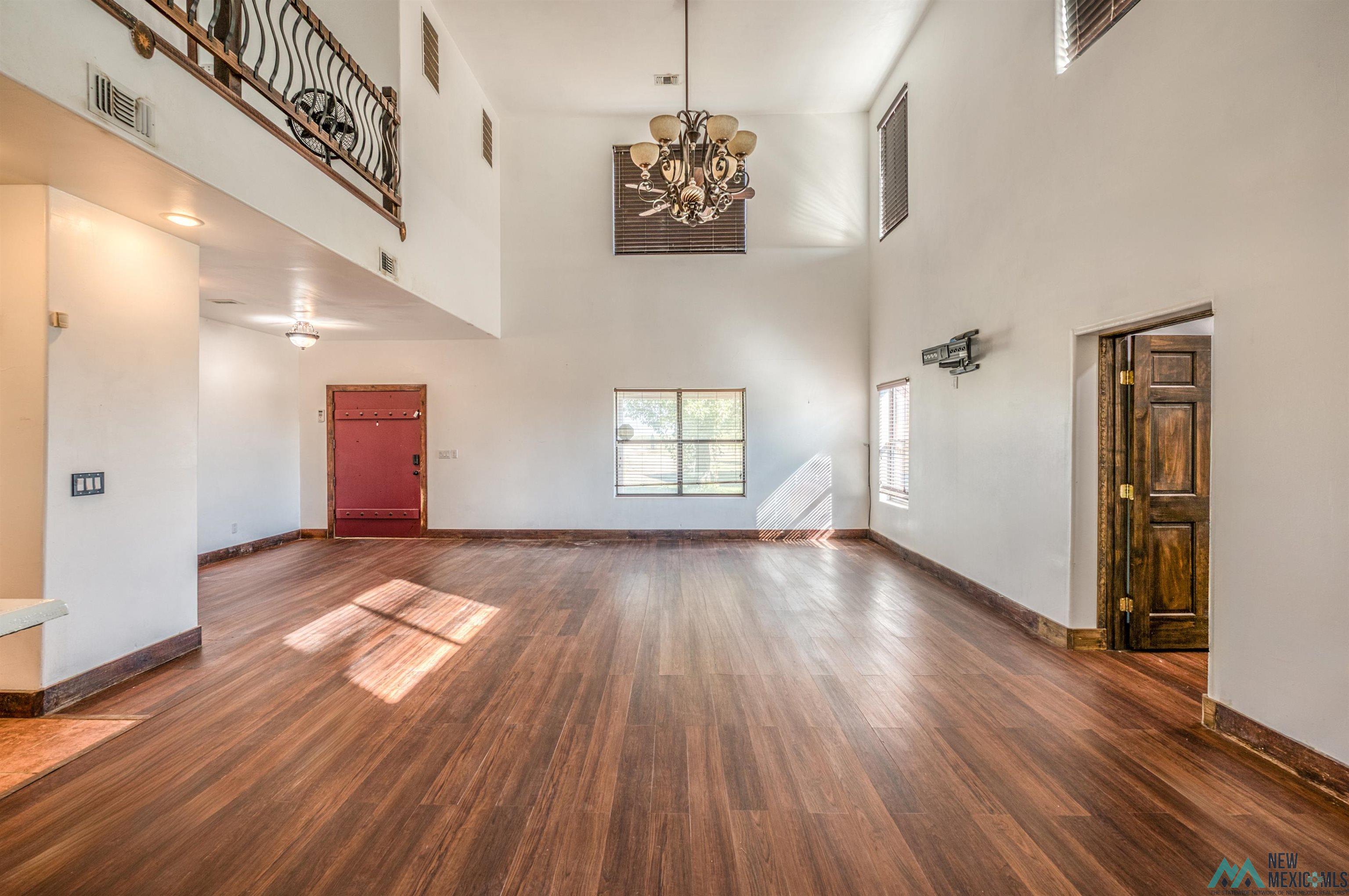 Roswell, New Mexico 88201, United States, 5 Bedrooms Bedrooms, ,5 BathroomsBathrooms,Residential,Active,225479