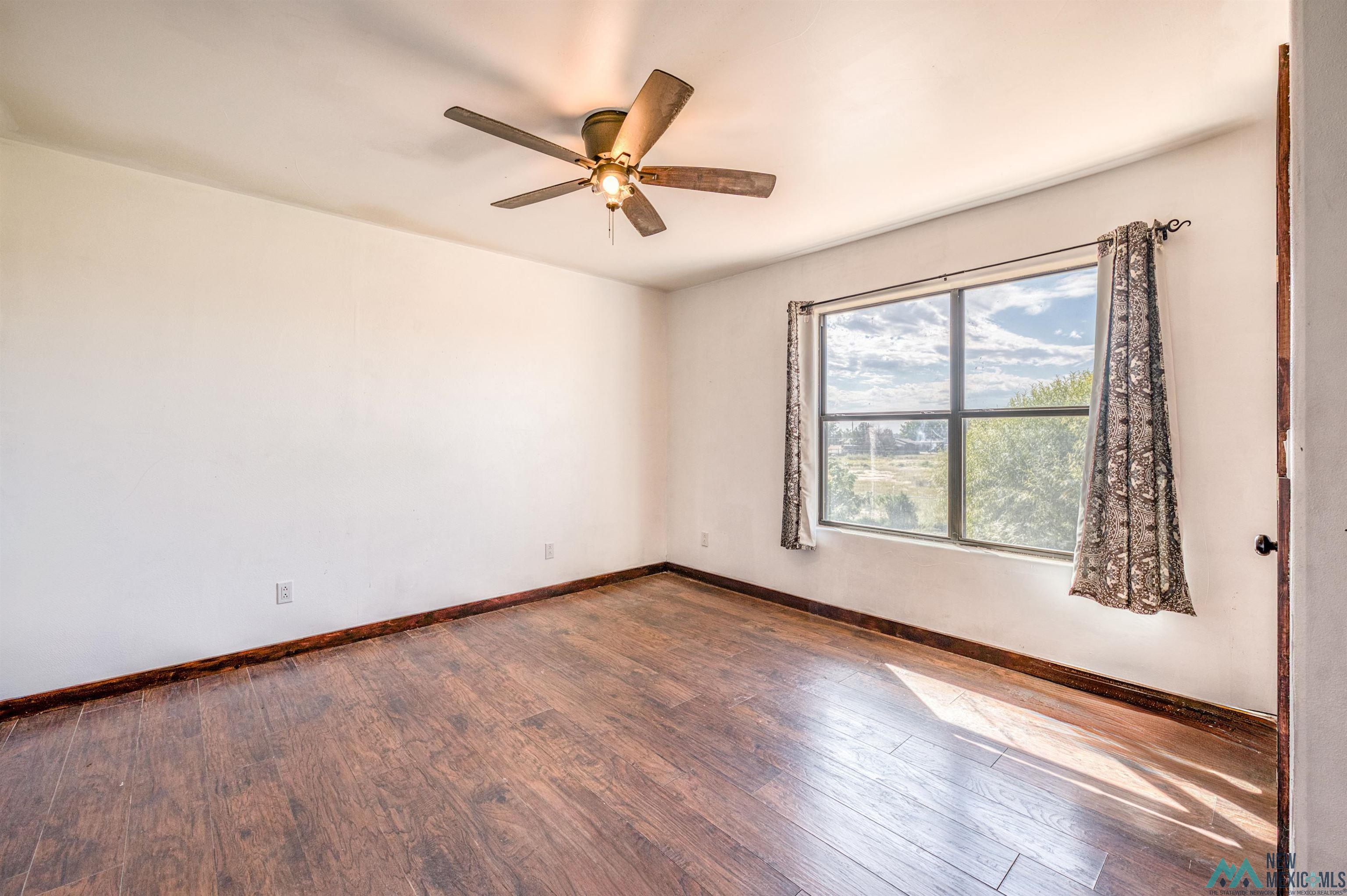 Roswell, New Mexico 88201, United States, 5 Bedrooms Bedrooms, ,5 BathroomsBathrooms,Residential,Active,225479