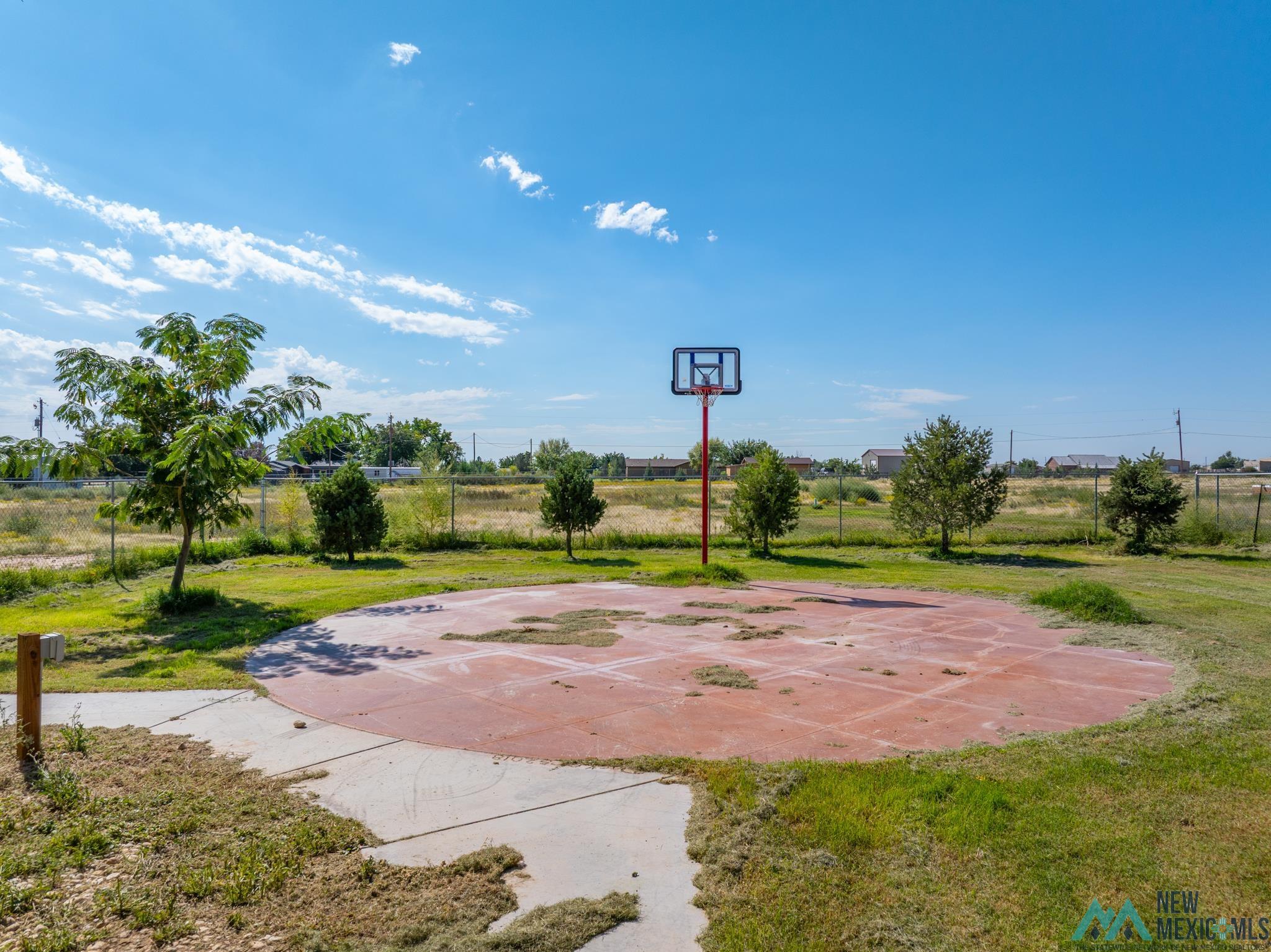 Roswell, New Mexico 88201, United States, 5 Bedrooms Bedrooms, ,5 BathroomsBathrooms,Residential,Active,225479