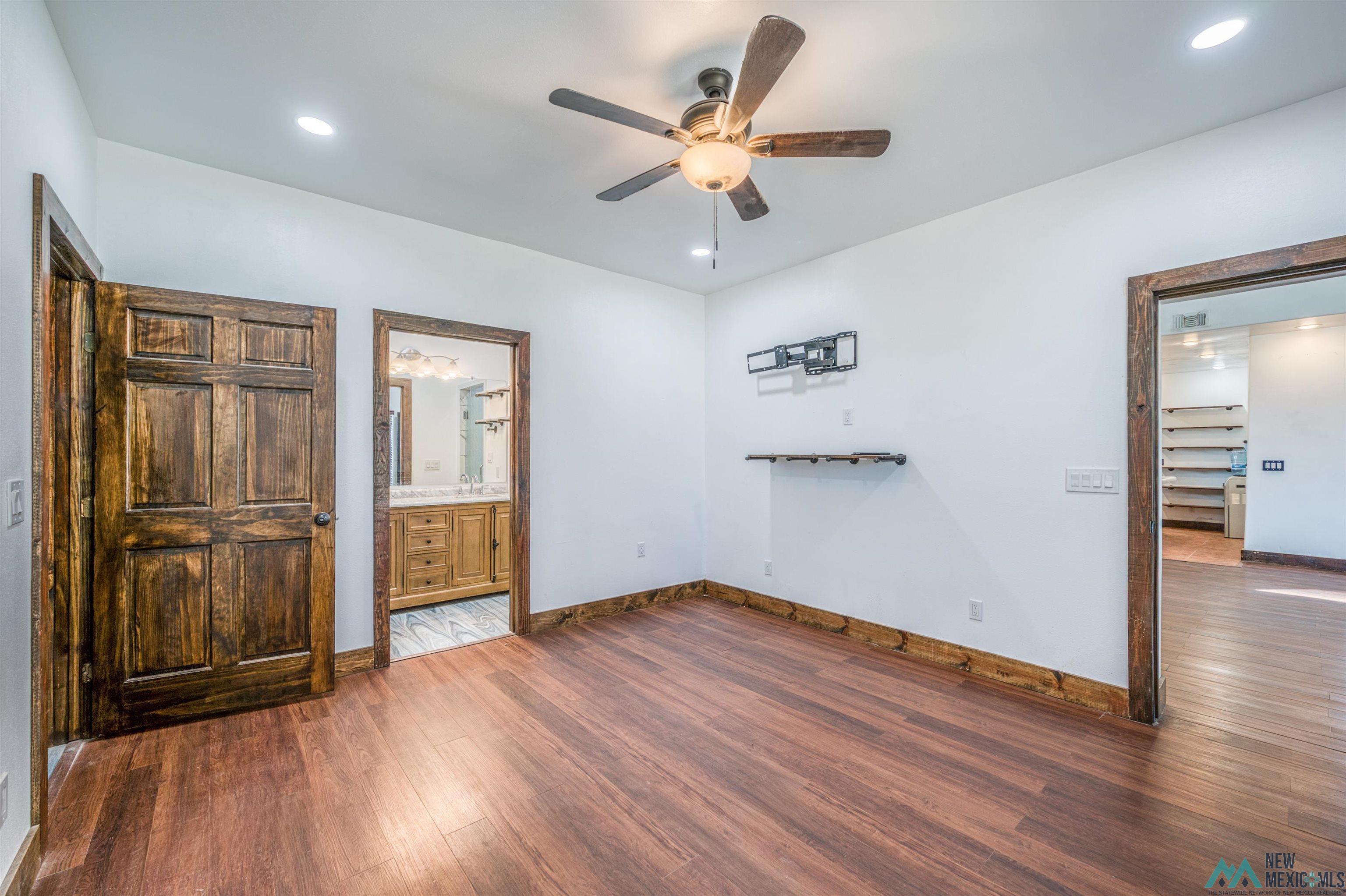 Roswell, New Mexico 88201, United States, 5 Bedrooms Bedrooms, ,5 BathroomsBathrooms,Residential,Active,225479