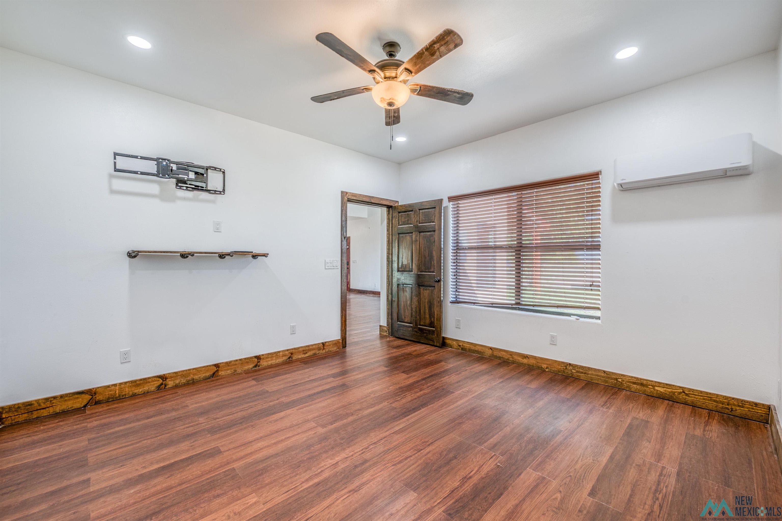 Roswell, New Mexico 88201, United States, 5 Bedrooms Bedrooms, ,5 BathroomsBathrooms,Residential,Active,225479