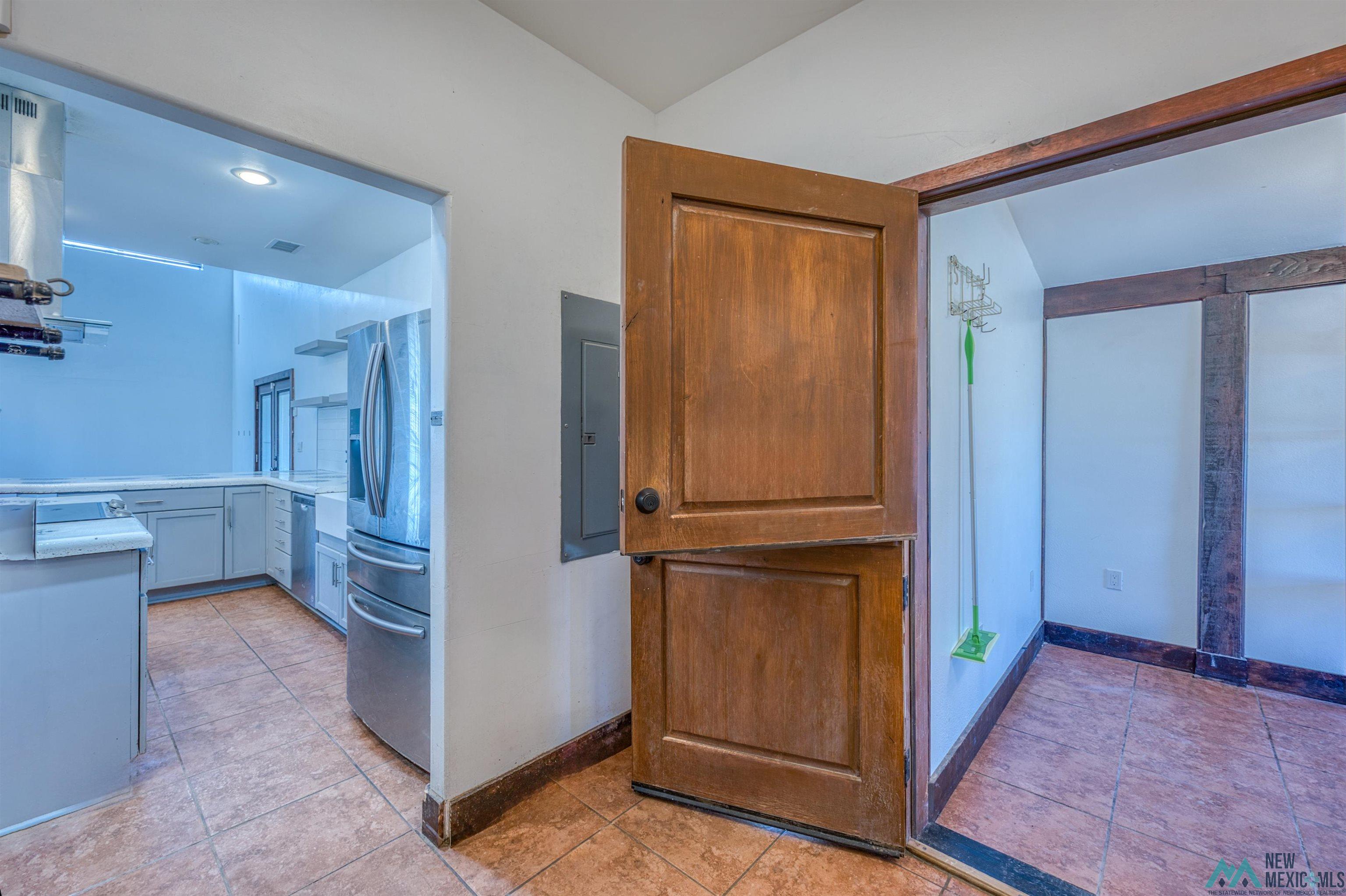 Roswell, New Mexico 88201, United States, 5 Bedrooms Bedrooms, ,5 BathroomsBathrooms,Residential,Active,225479