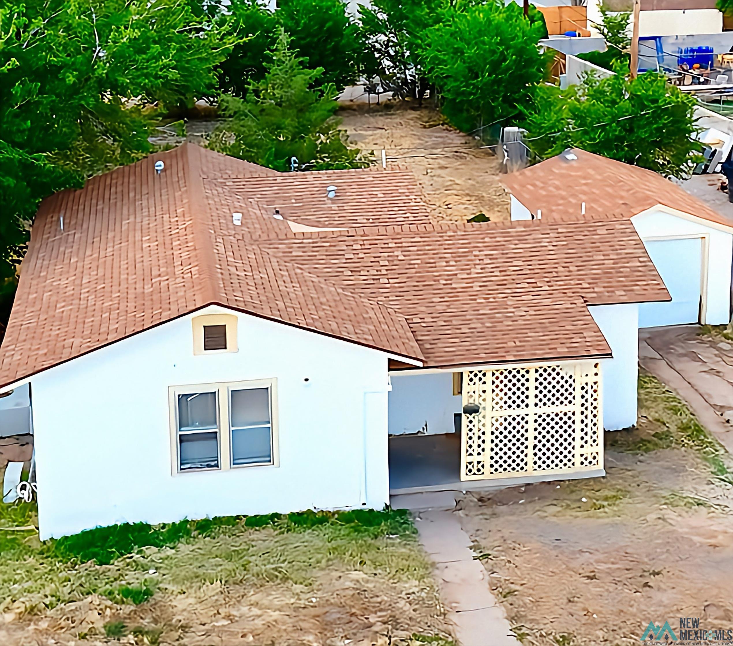 1007 W 3rd Street, Roswell, Texas image 1