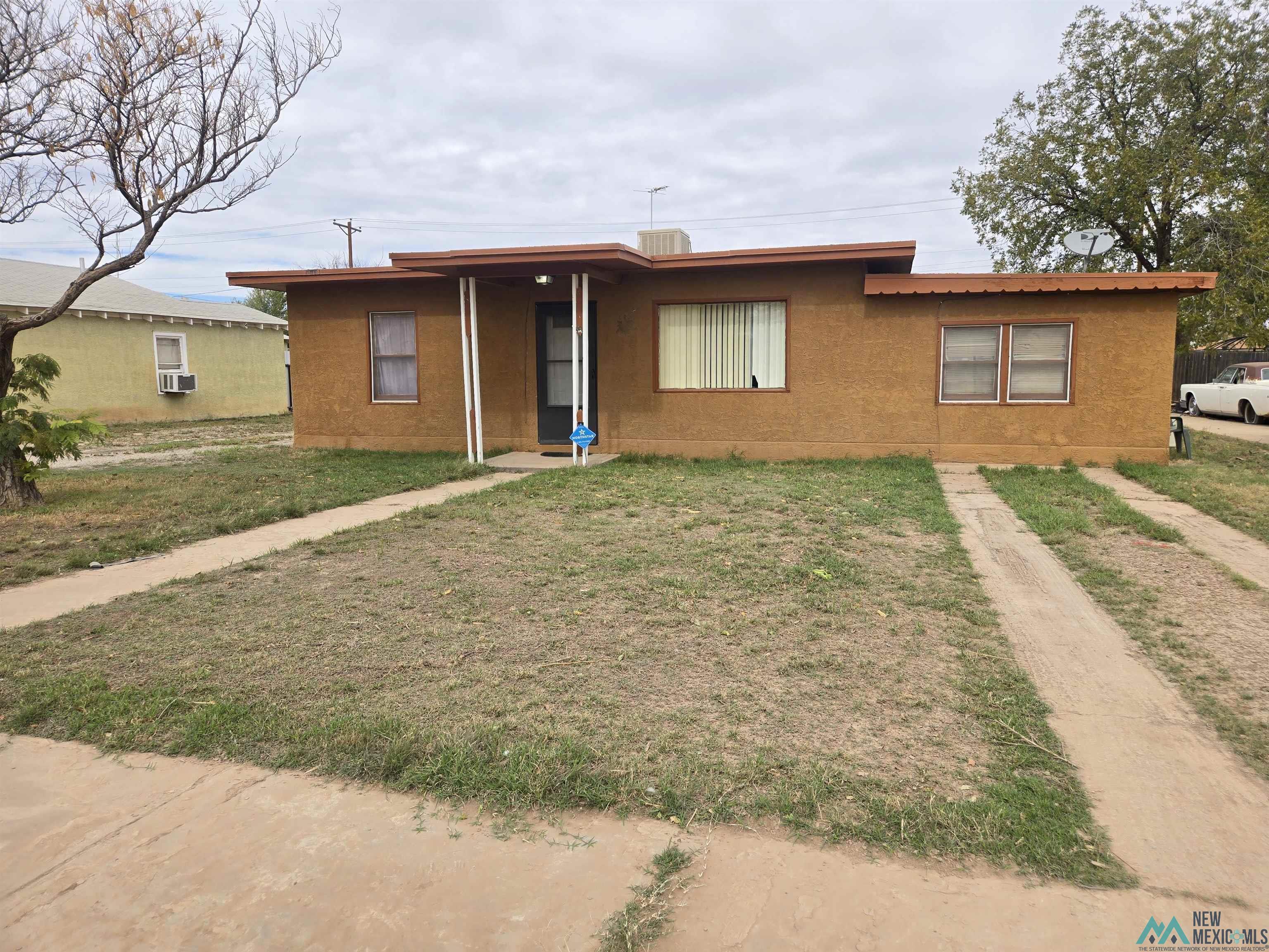 1009 W Summit Street, Roswell, New Mexico image 2