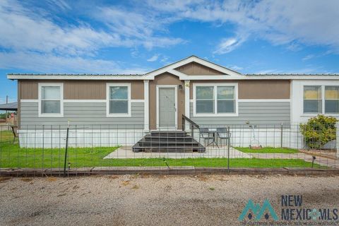 Homes For Sale - 910 W J J Clarke Drive<br/> Eddy County, Artesia, NM 88210