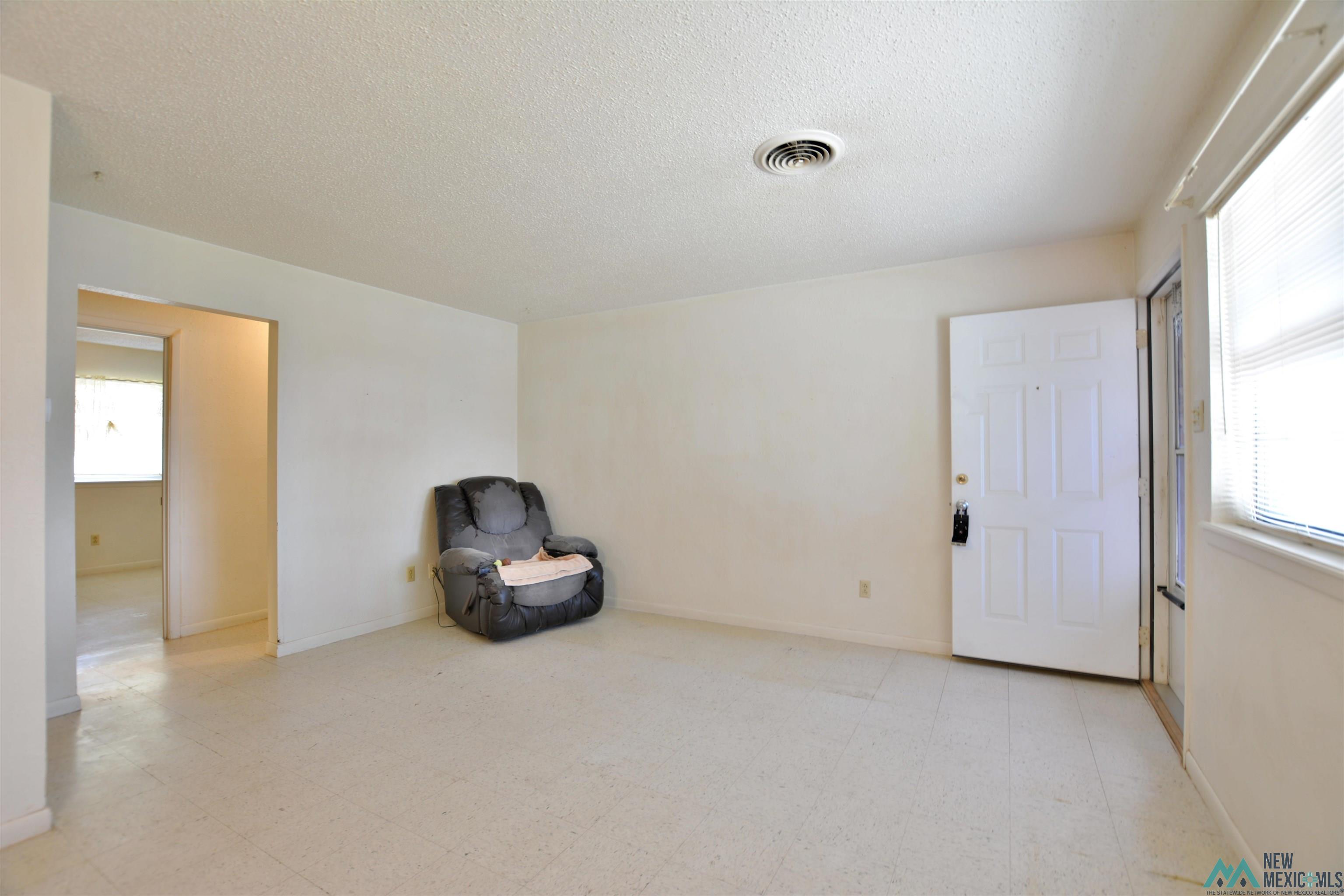 908 E 14th Street, Clovis, Texas image 2
