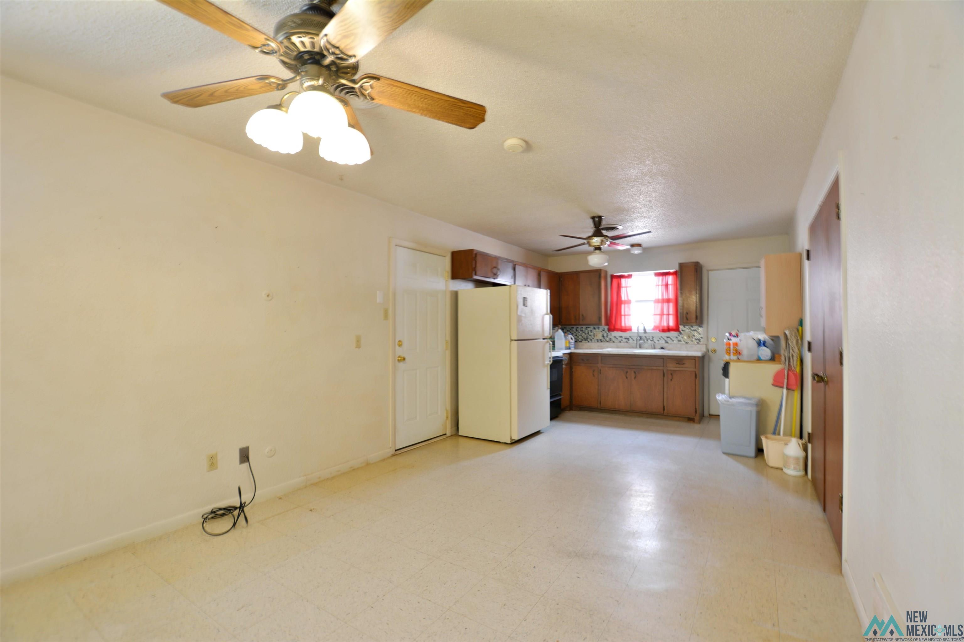 908 E 14th Street, Clovis, Texas image 4
