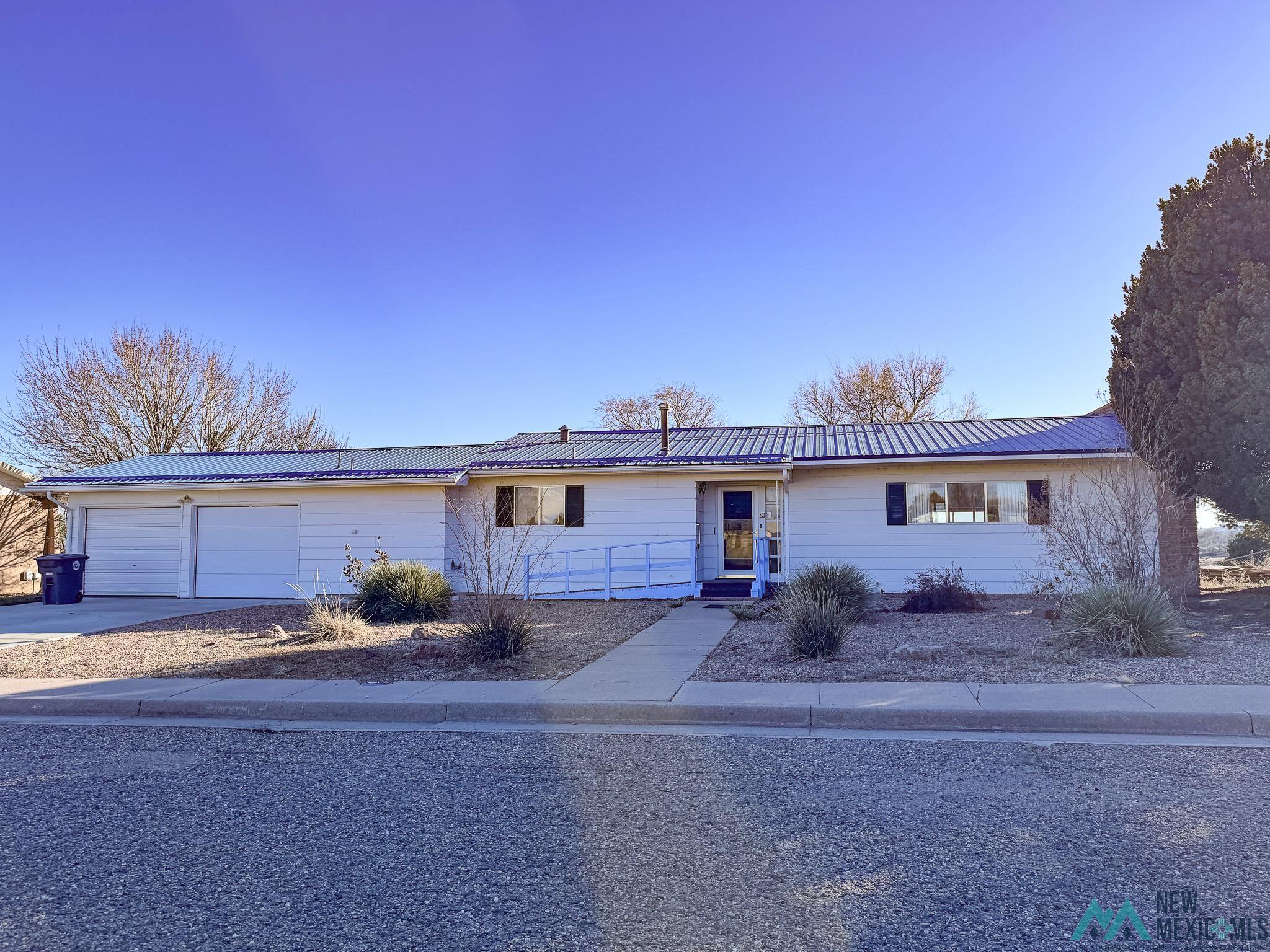 20 Country Club Drive, Las Vegas, Texas image 1