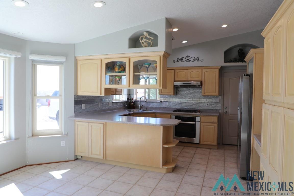 211 Hallmark St, Elephant Butte, New Mexico image 2