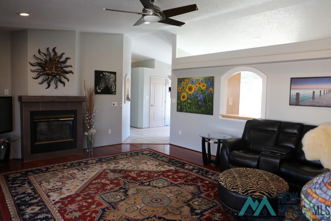 211 Hallmark St, Elephant Butte, New Mexico image 7