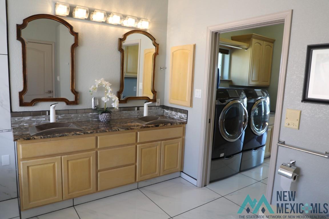 211 Hallmark St, Elephant Butte, New Mexico image 17