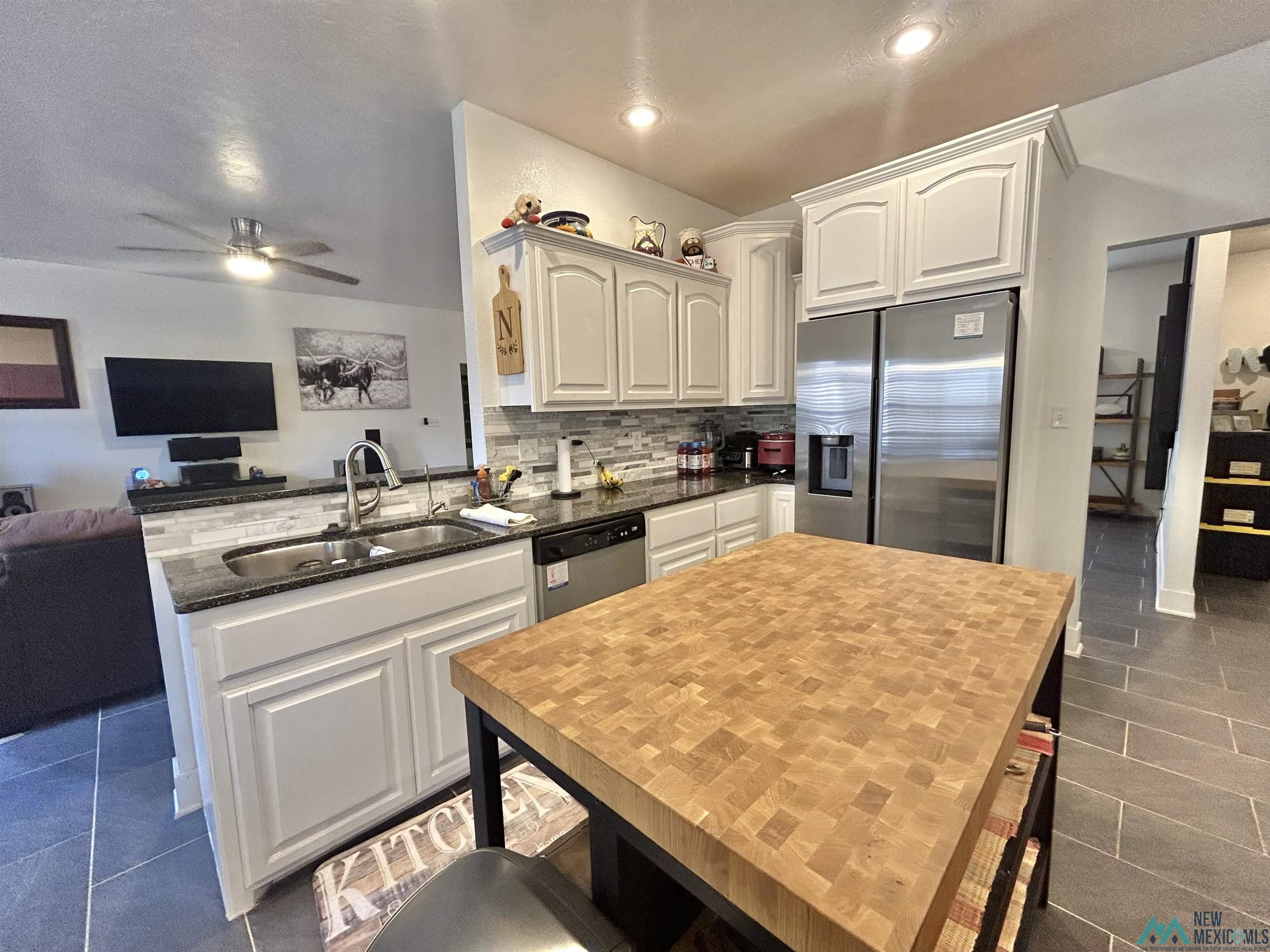 1624 W Chico Drive, Hobbs, Texas image 7