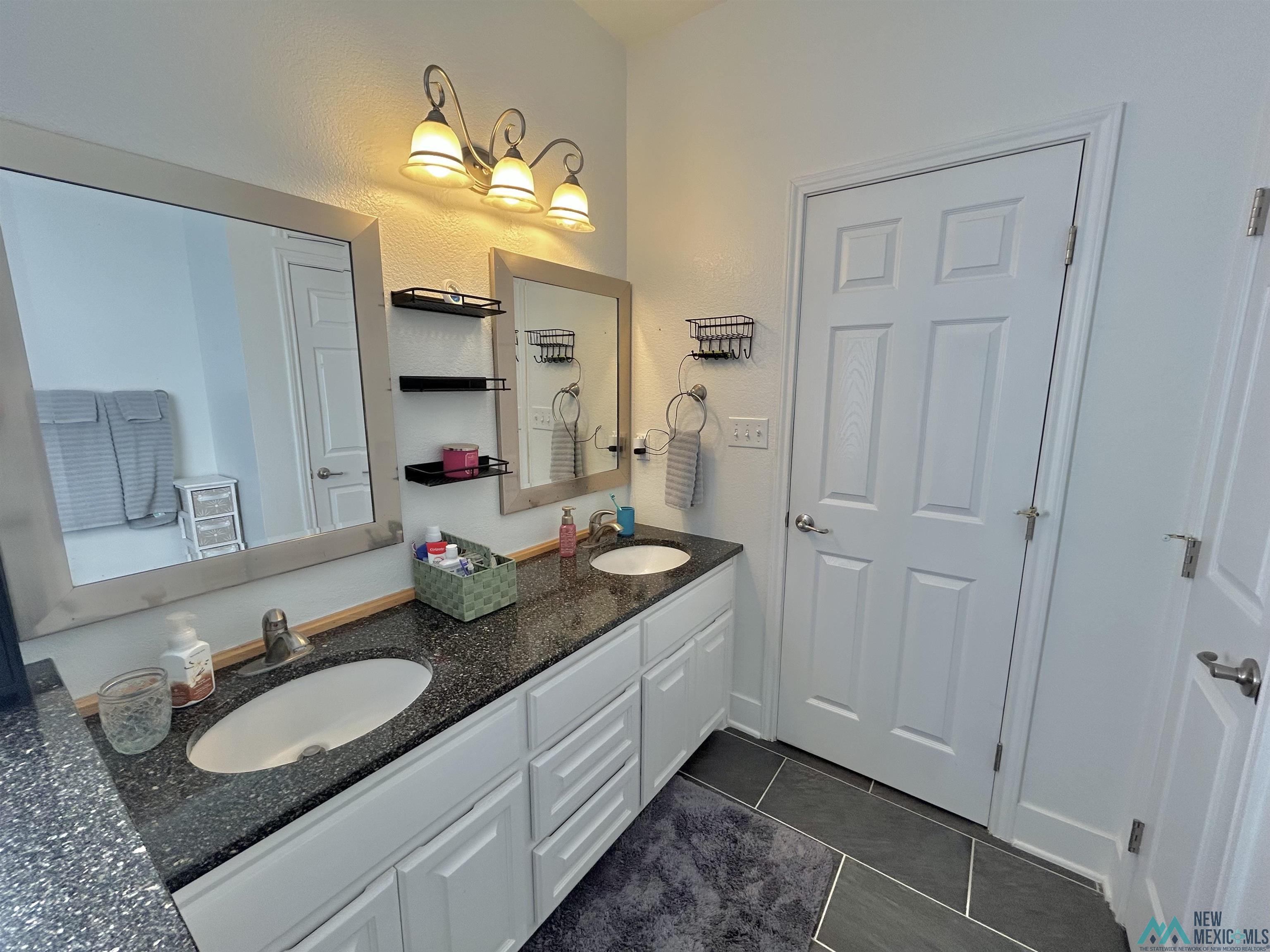 1624 W Chico Drive, Hobbs, Texas image 15