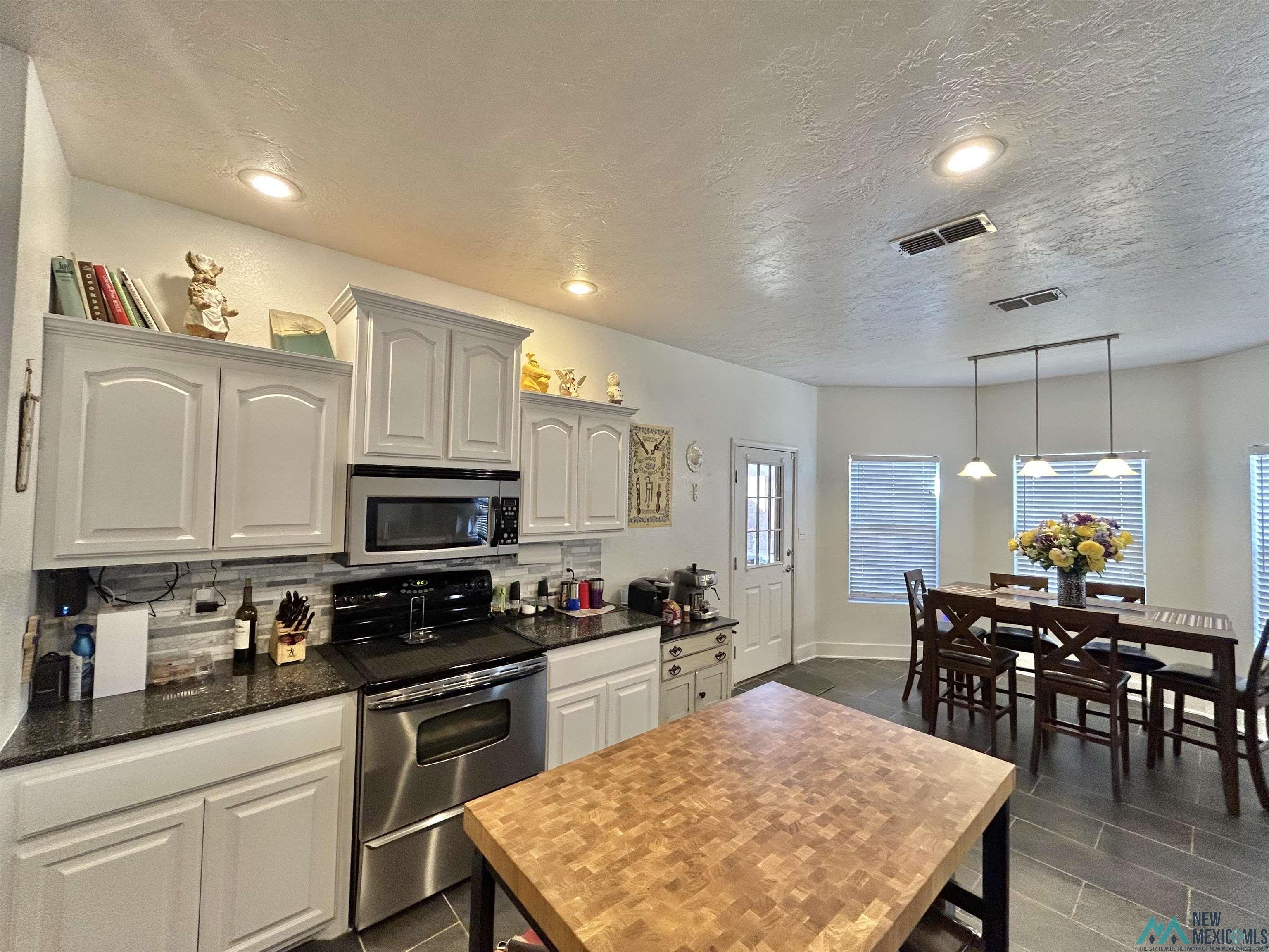 1624 W Chico Drive, Hobbs, Texas image 6