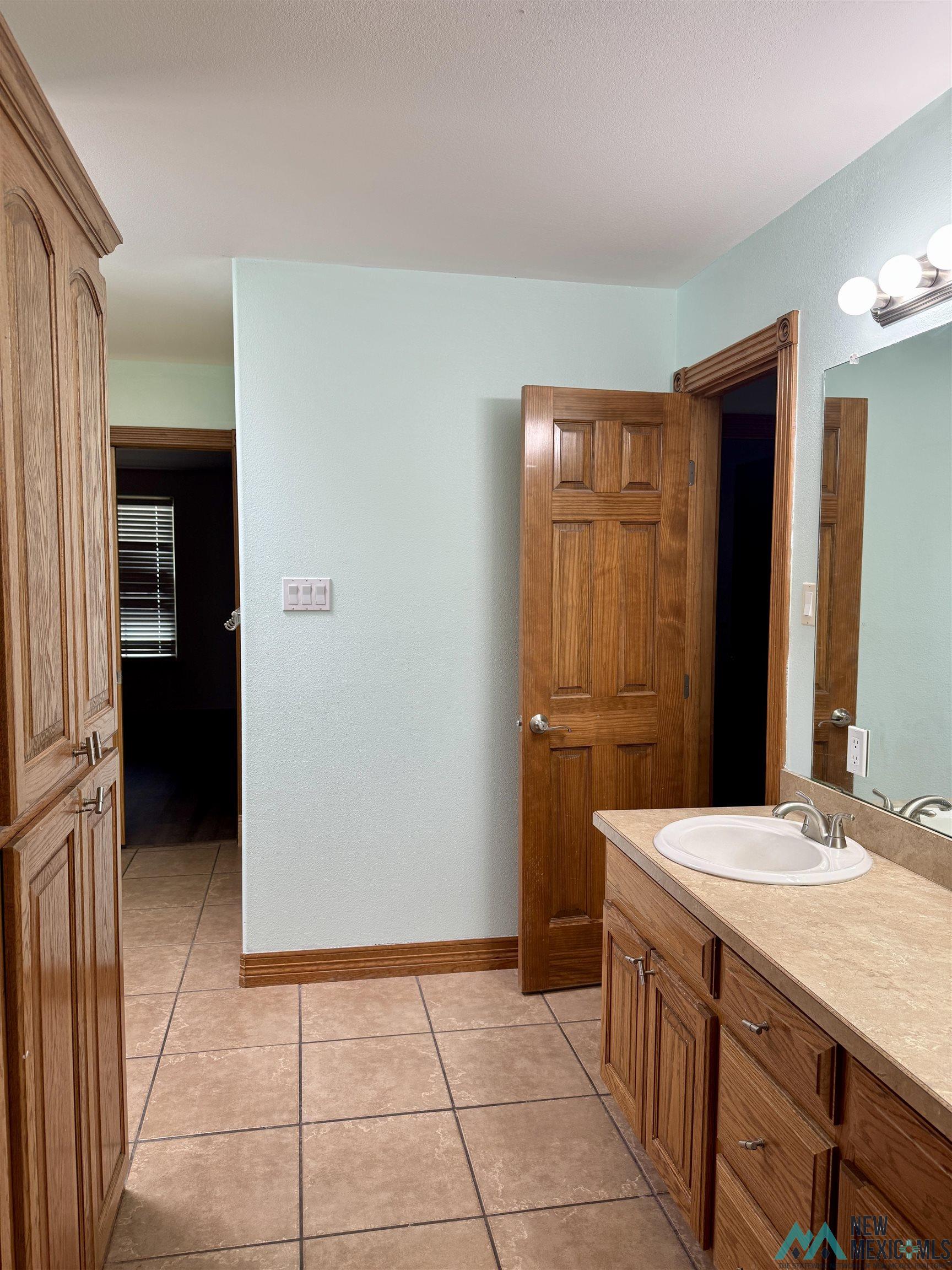 3924 Springwood Drive, Clovis, Texas image 30