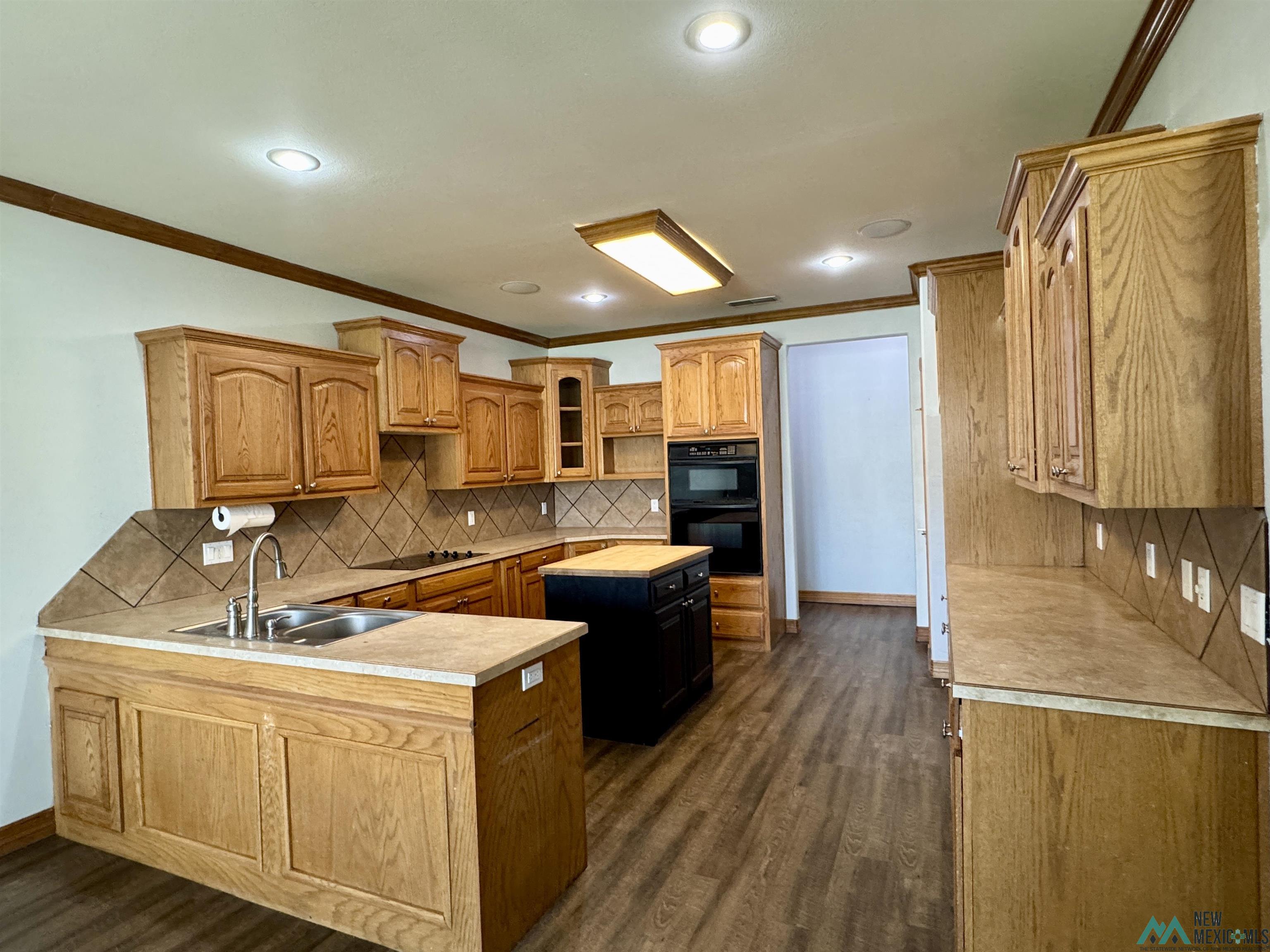 3924 Springwood Drive, Clovis, Texas image 11