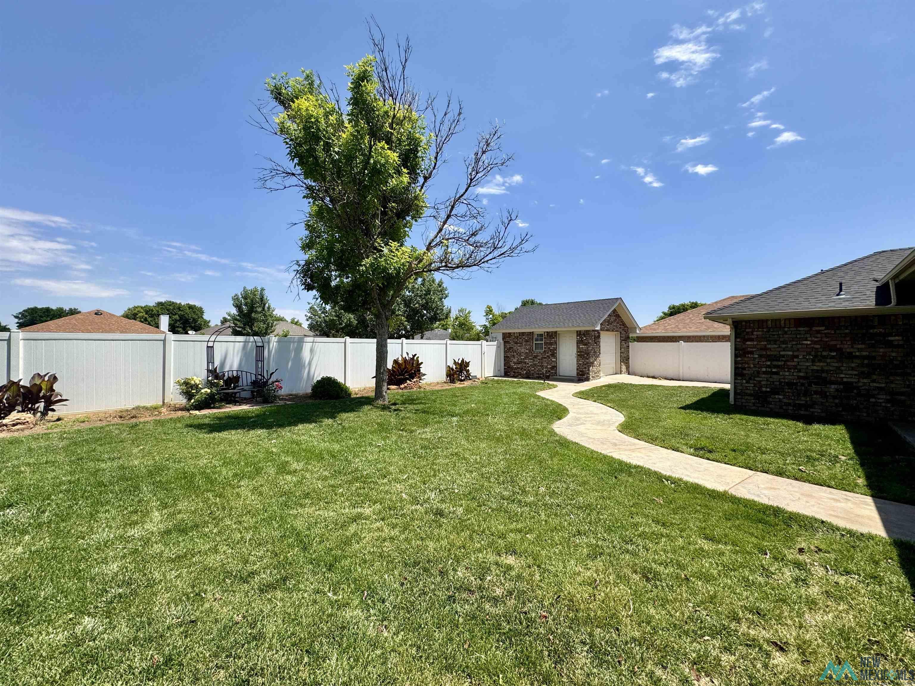 3924 Springwood Drive, Clovis, Texas image 38
