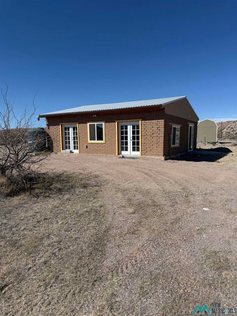 Homes For Sale - 2 Seco Road<br/> Caballo, NM 87931