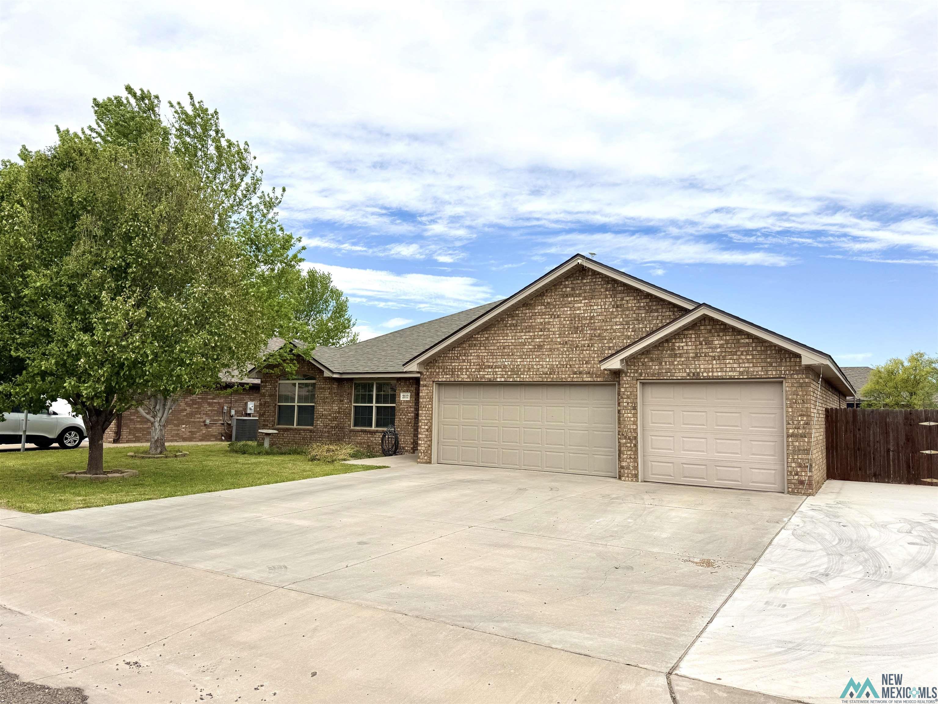 2112 Howard Cowper Drive, Clovis, Texas image 2