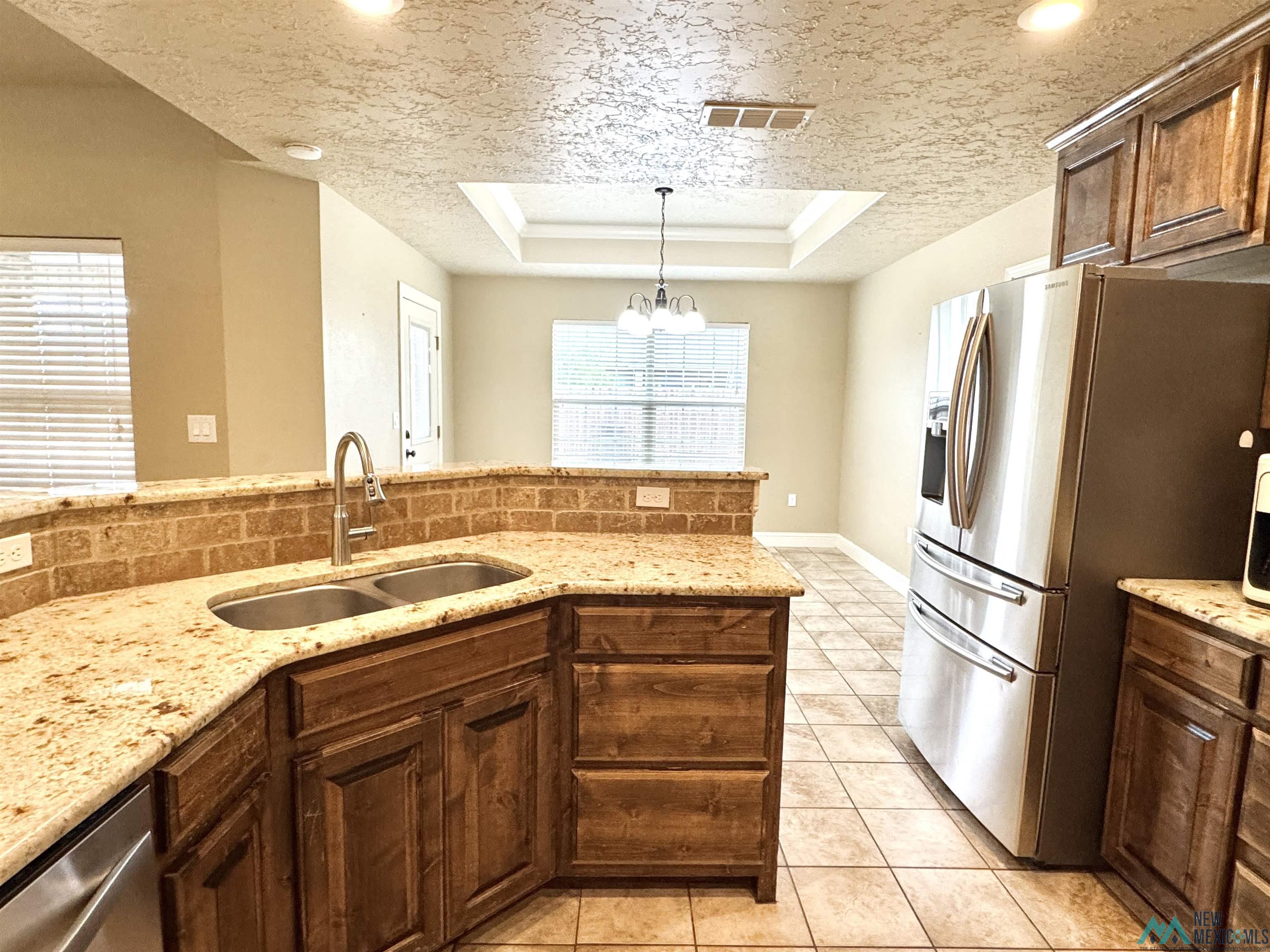2112 Howard Cowper Drive, Clovis, Texas image 13