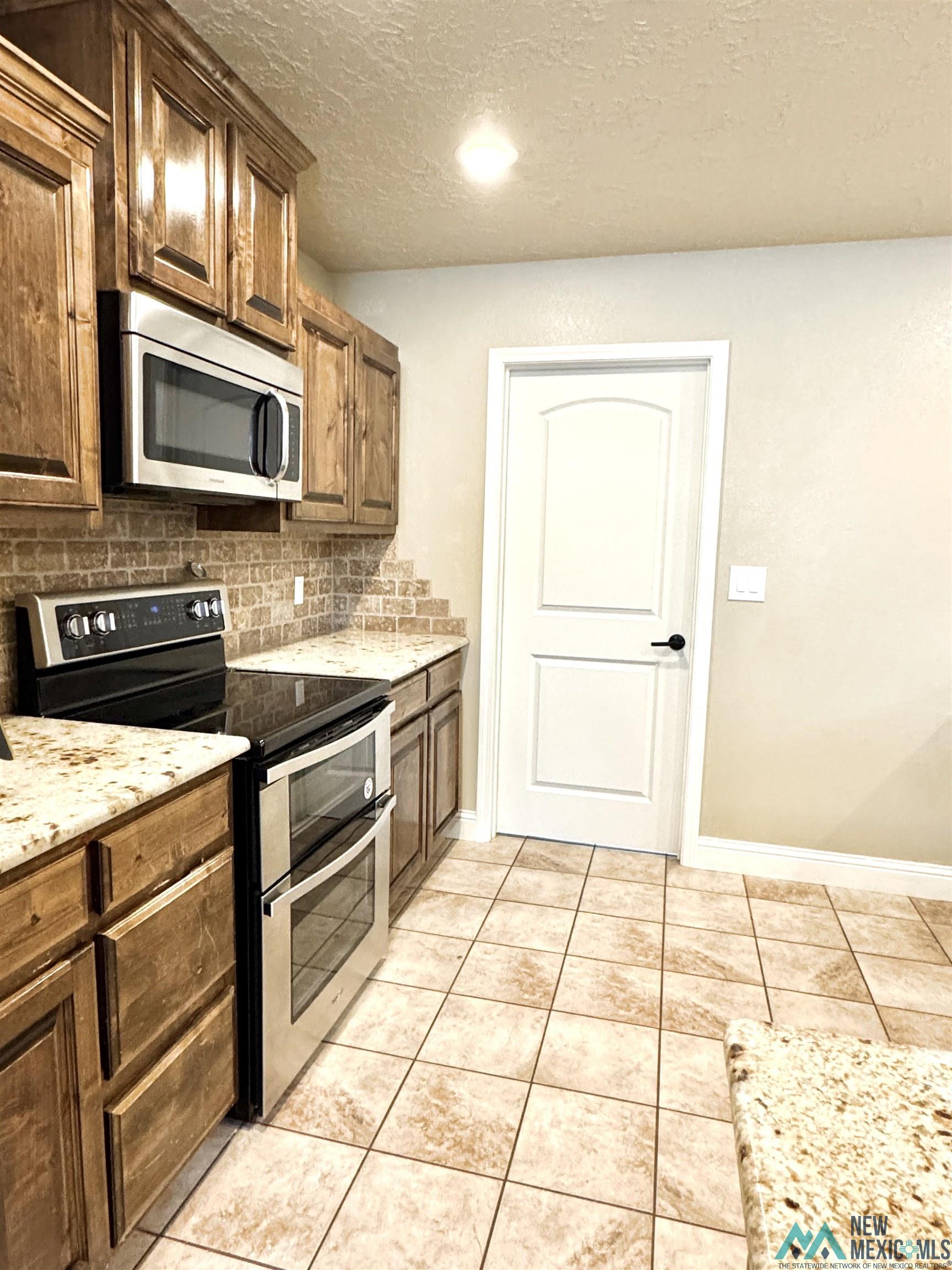 2112 Howard Cowper Drive, Clovis, Texas image 10