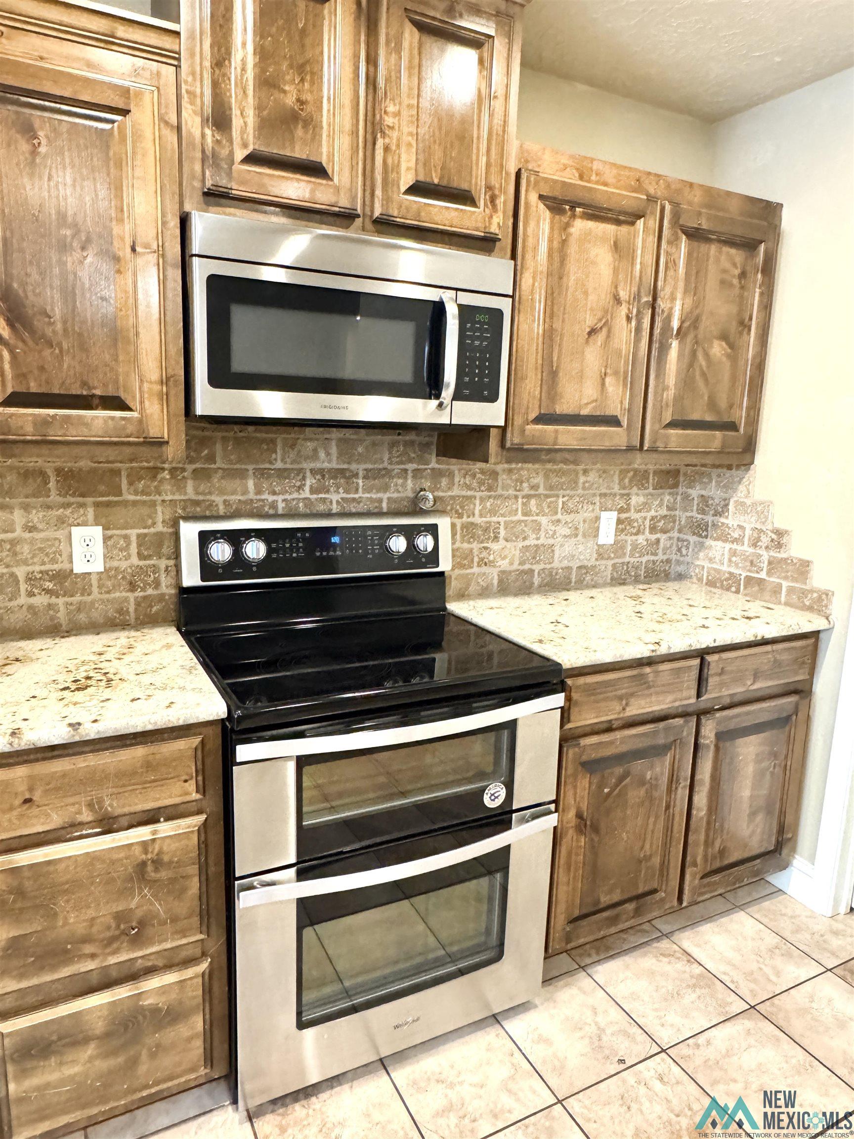 2112 Howard Cowper Drive, Clovis, Texas image 11