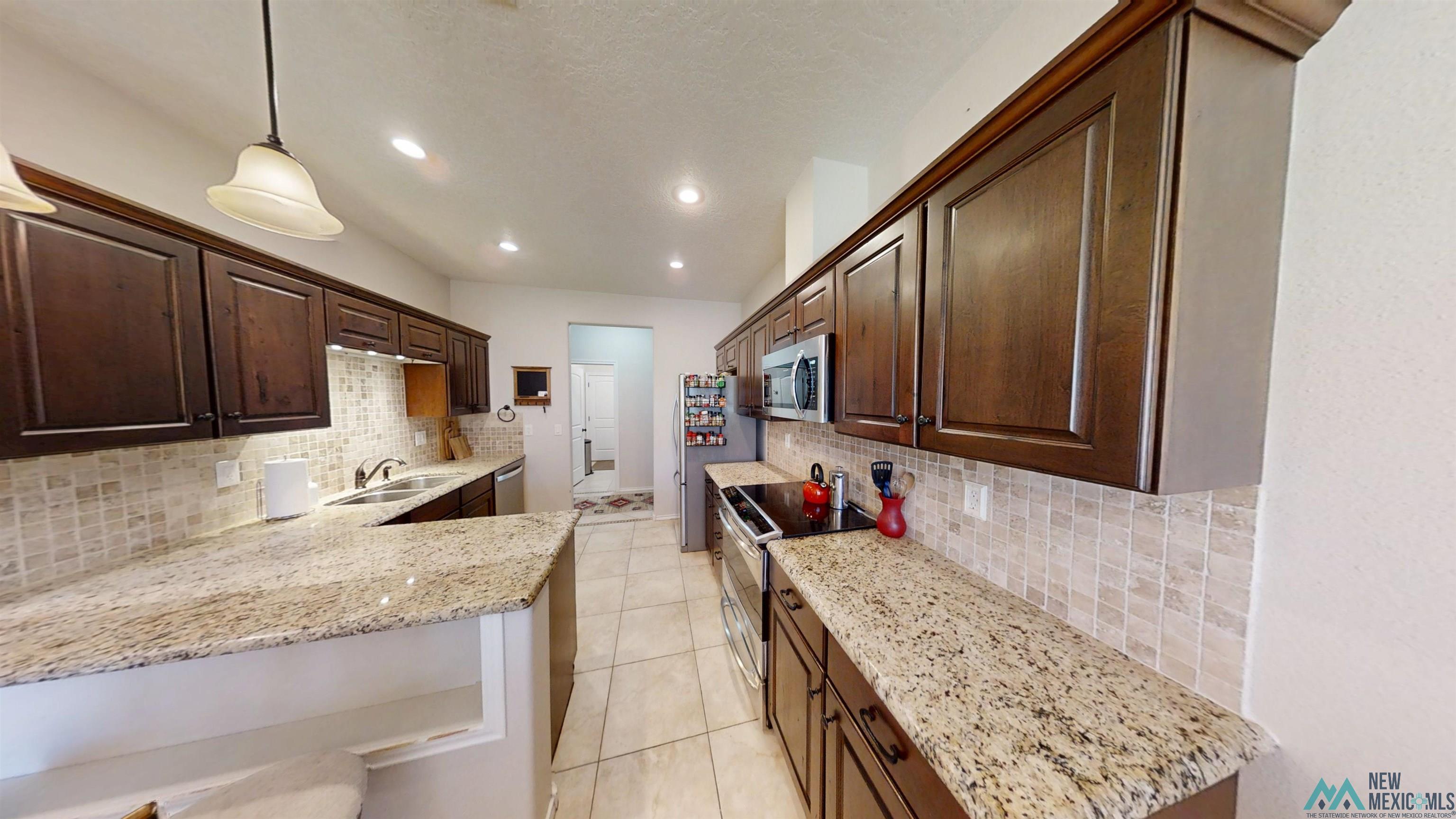 4312 Sandstone Drive, Clovis, Texas image 10