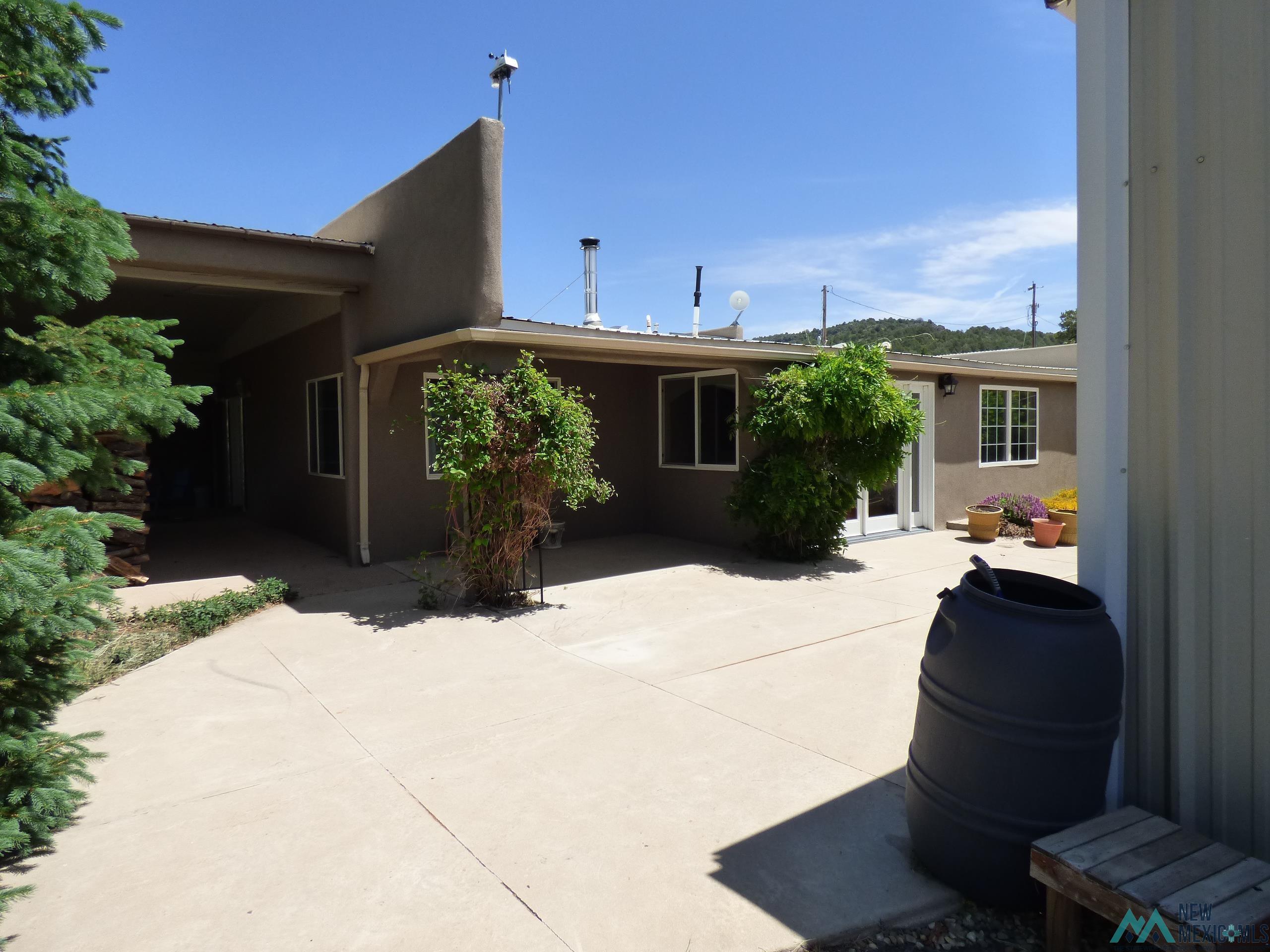 39* S Rancho Lane, Raton, New Mexico image 2