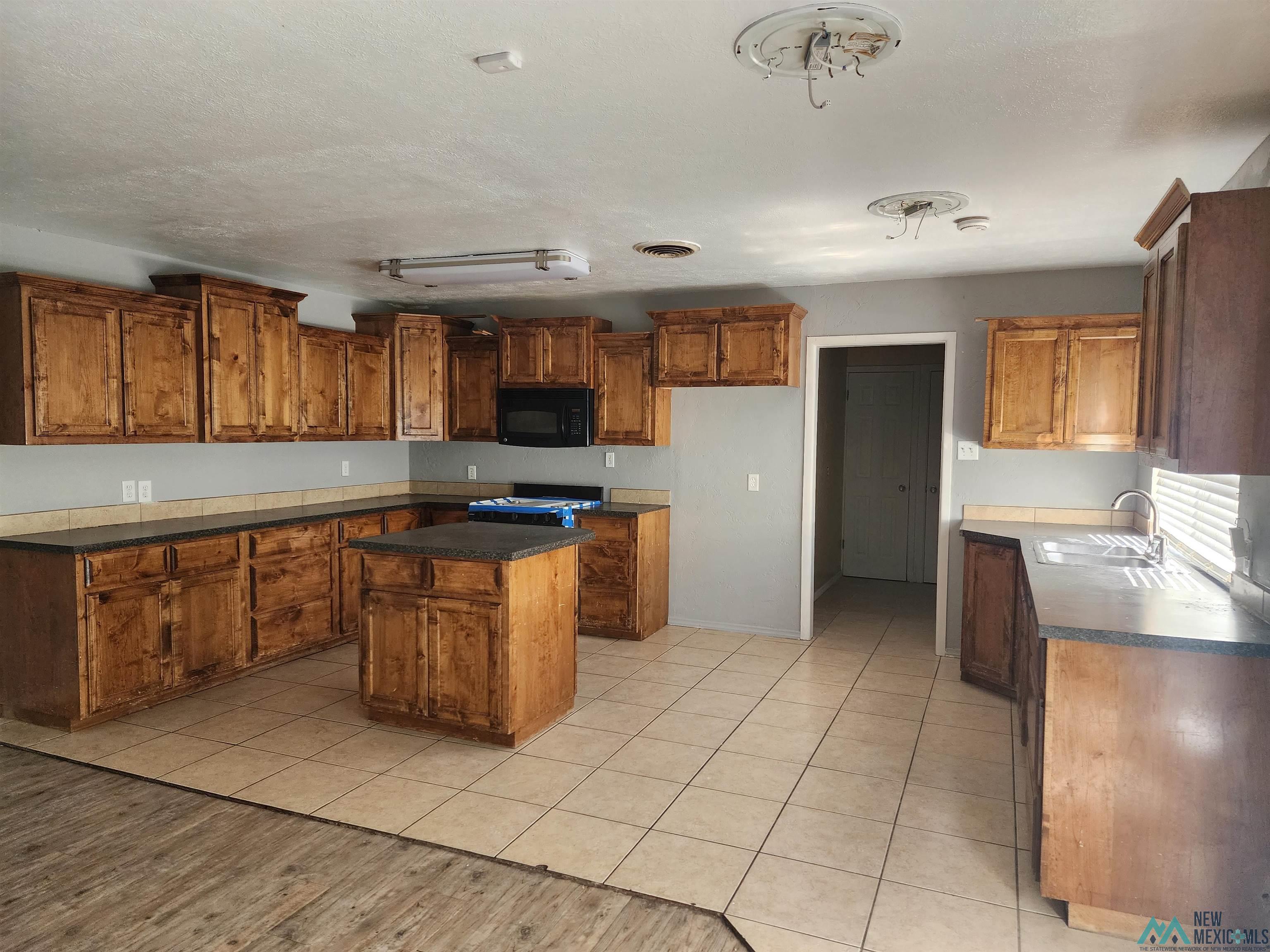 2303 Cornell Dr, Roswell, Texas image 6