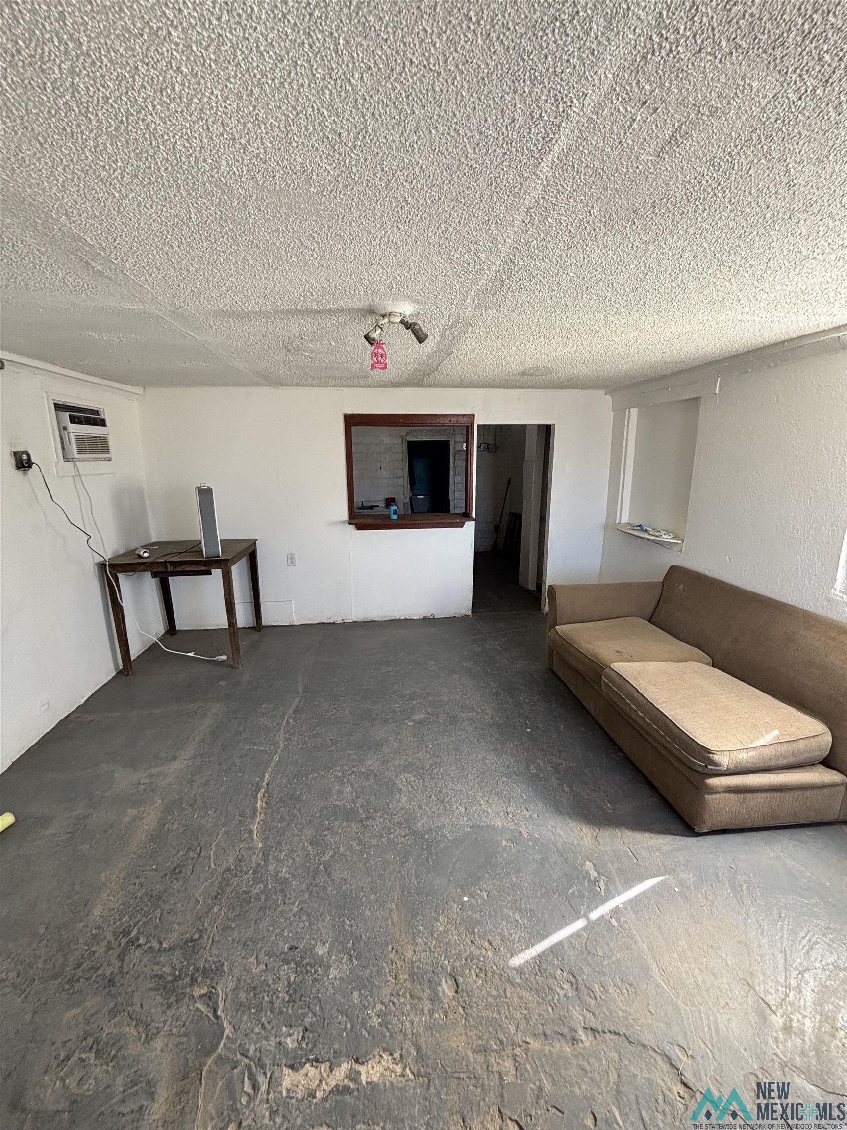 1315 N Maple Street, Roswell, Texas image 6
