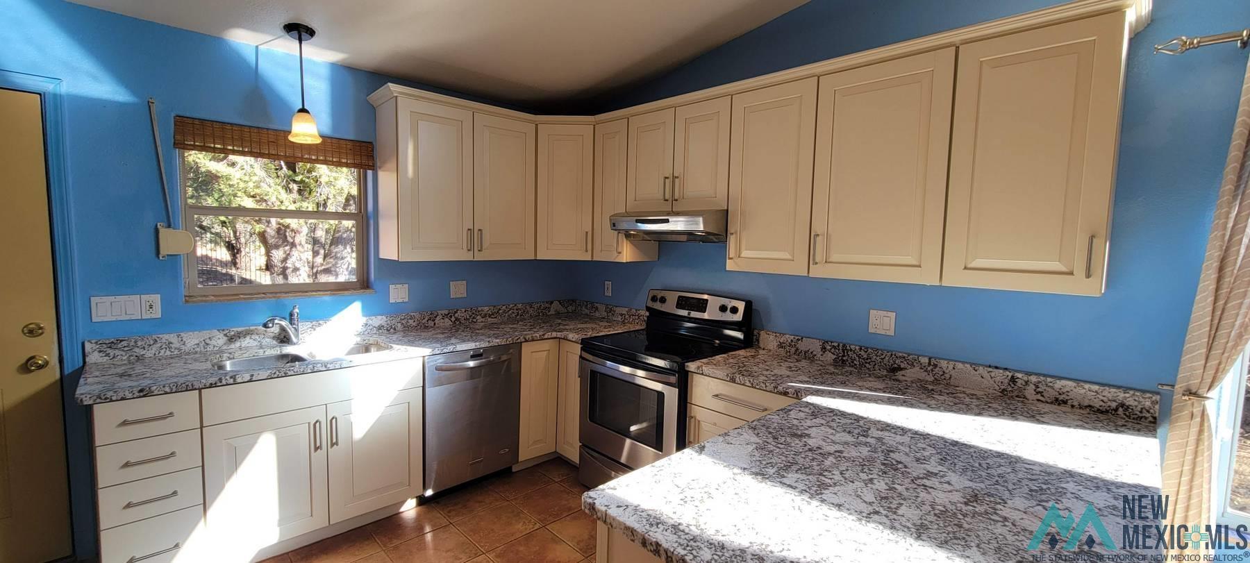 14 Coyote Road, Silver City, Texas image 10