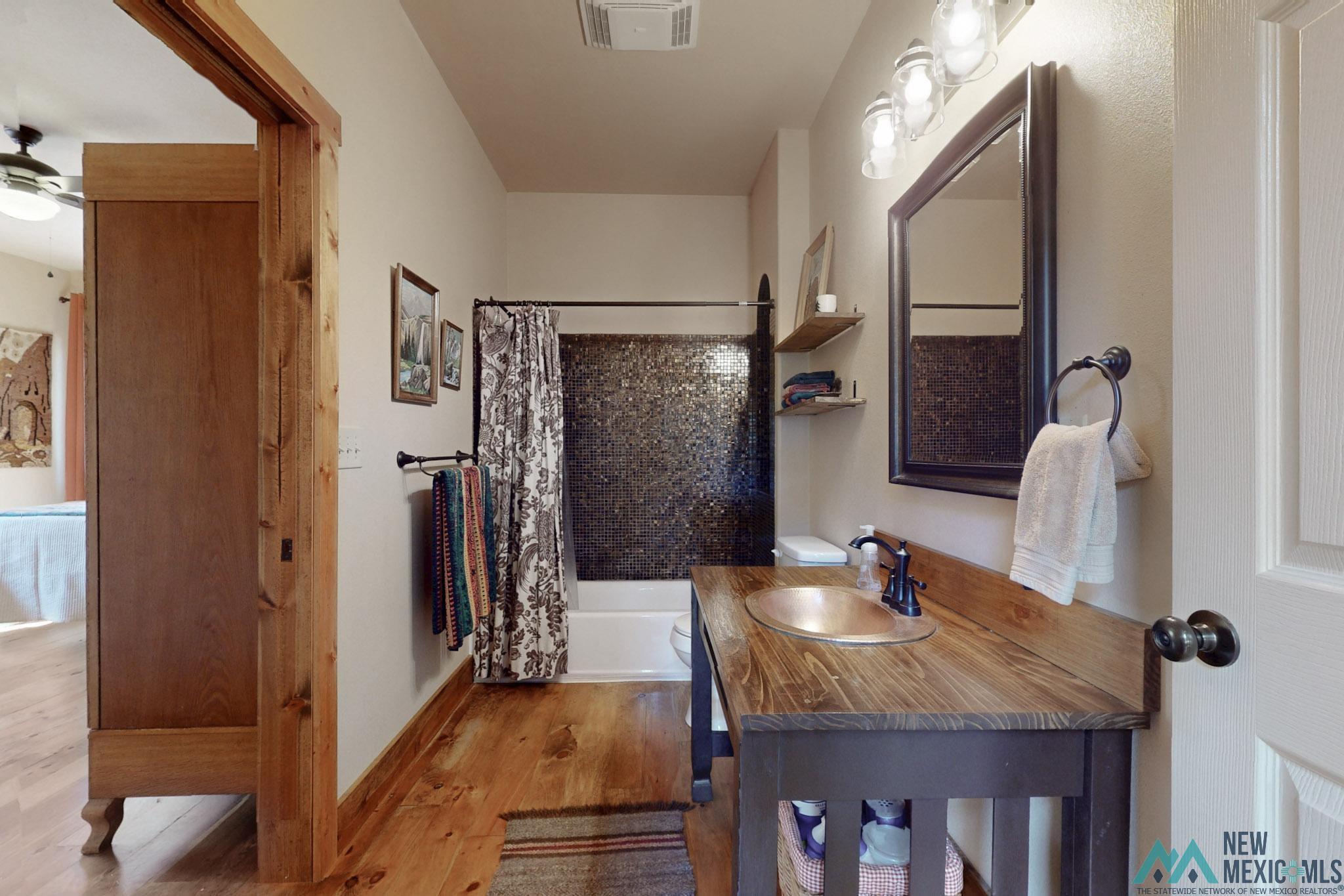 75 Roadrunner Road, Las Vegas, Texas image 18