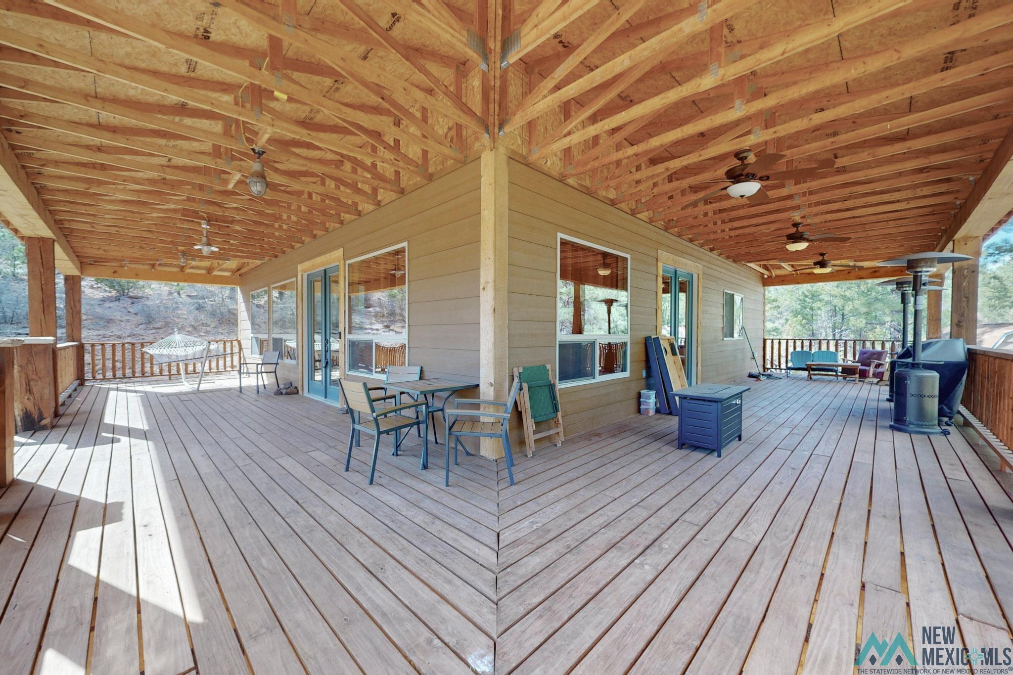 75 Roadrunner Road, Las Vegas, Texas image 3