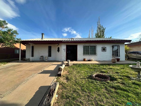 Homes For Sale - 208 E Poe Street<br/> Chaves County, Roswell, NM 88203