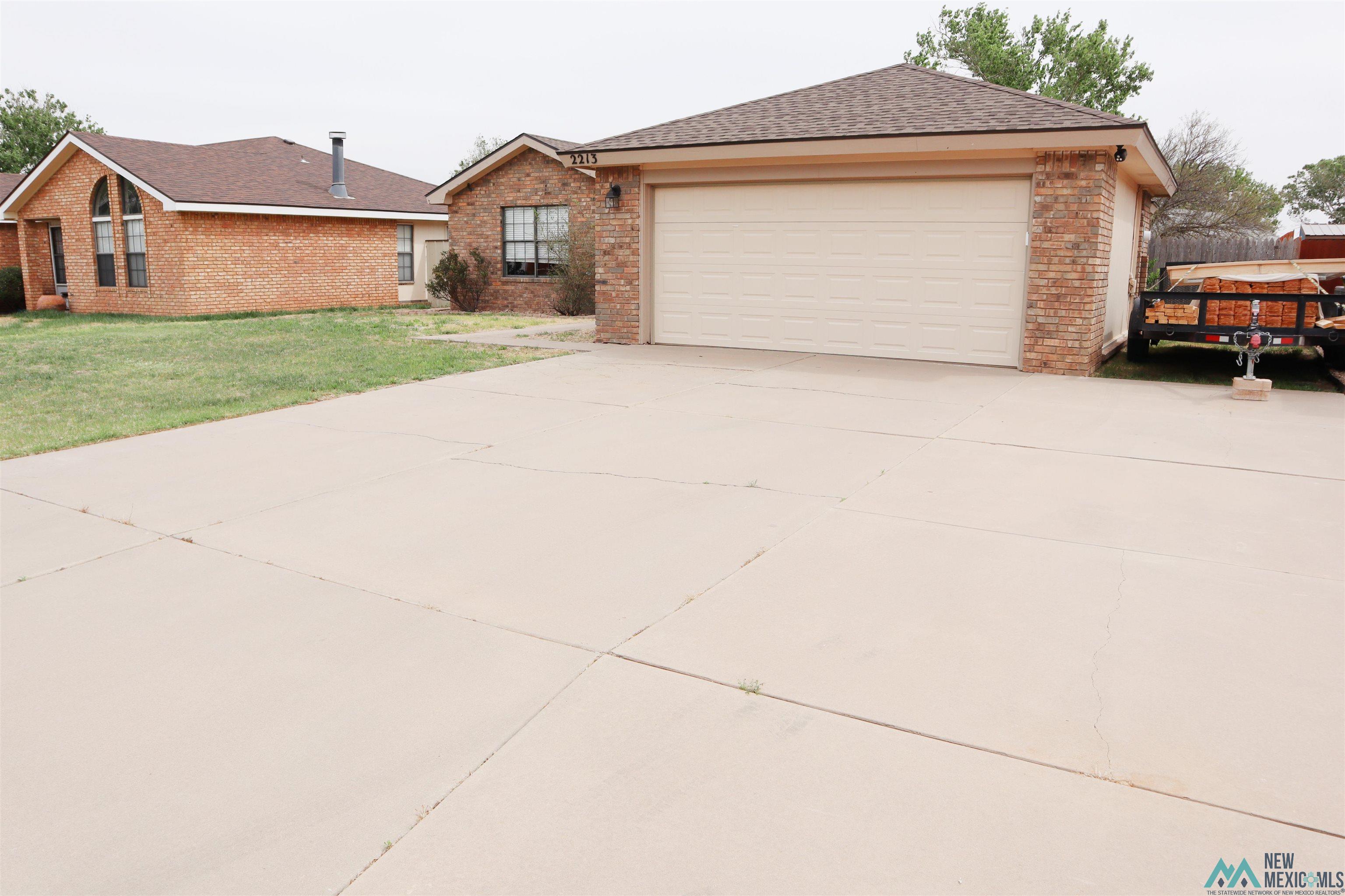 2213 Country Drive, Clovis, Texas image 4