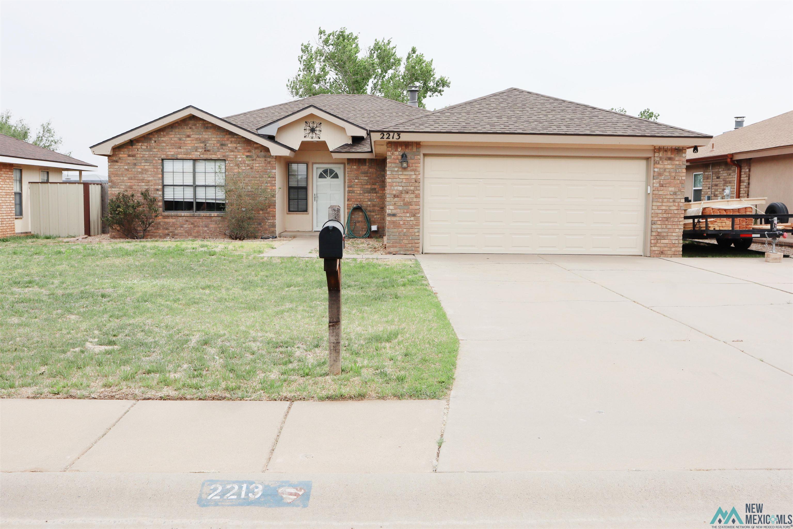 2213 Country Drive, Clovis, Texas image 2