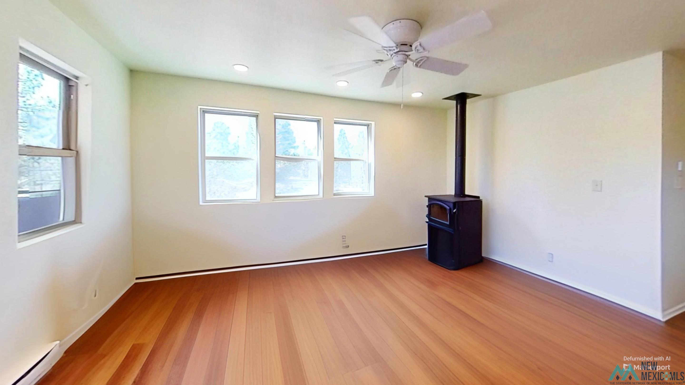 1 Moqui Drive, Mcgaffey, Texas image 3