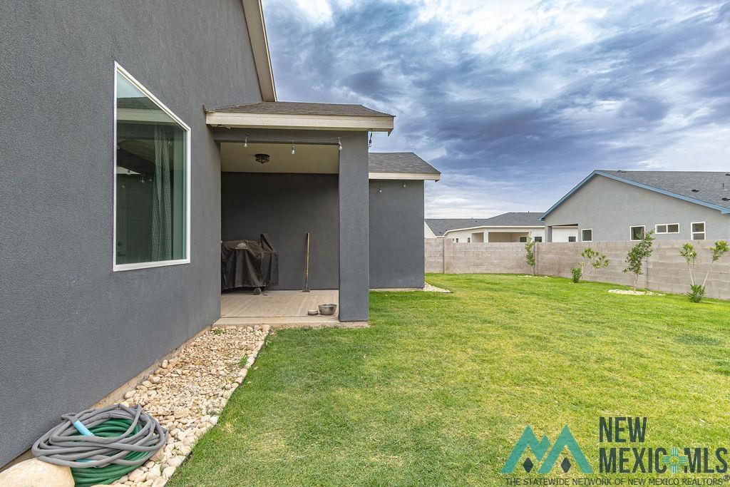 3816 Honeysuckle Drive, Carlsbad, Texas image 47