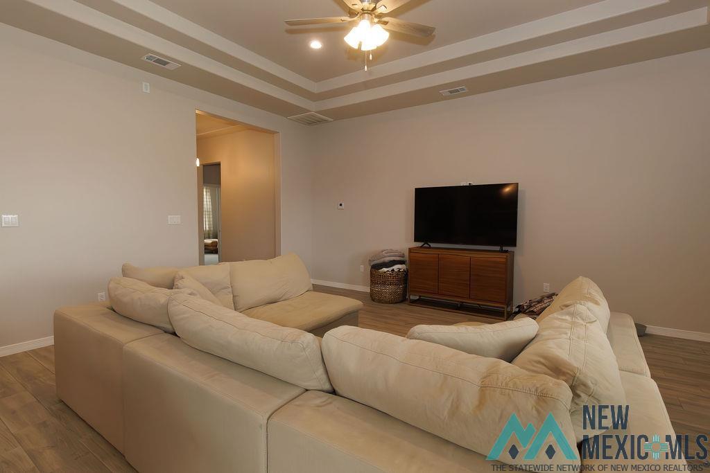 3816 Honeysuckle Drive, Carlsbad, Texas image 10